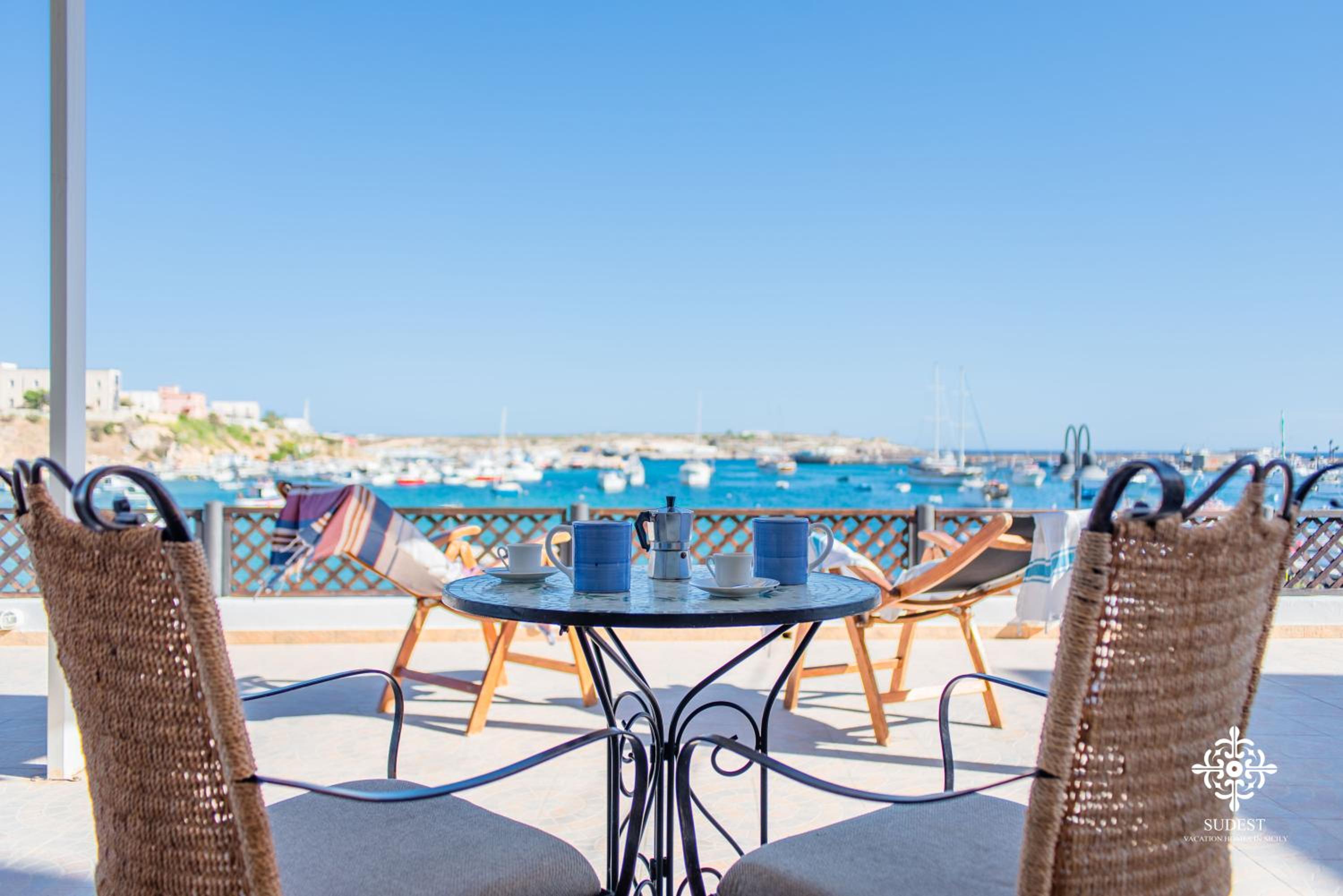 Kalammare Apartments - Deluxe fronte mare photo 4