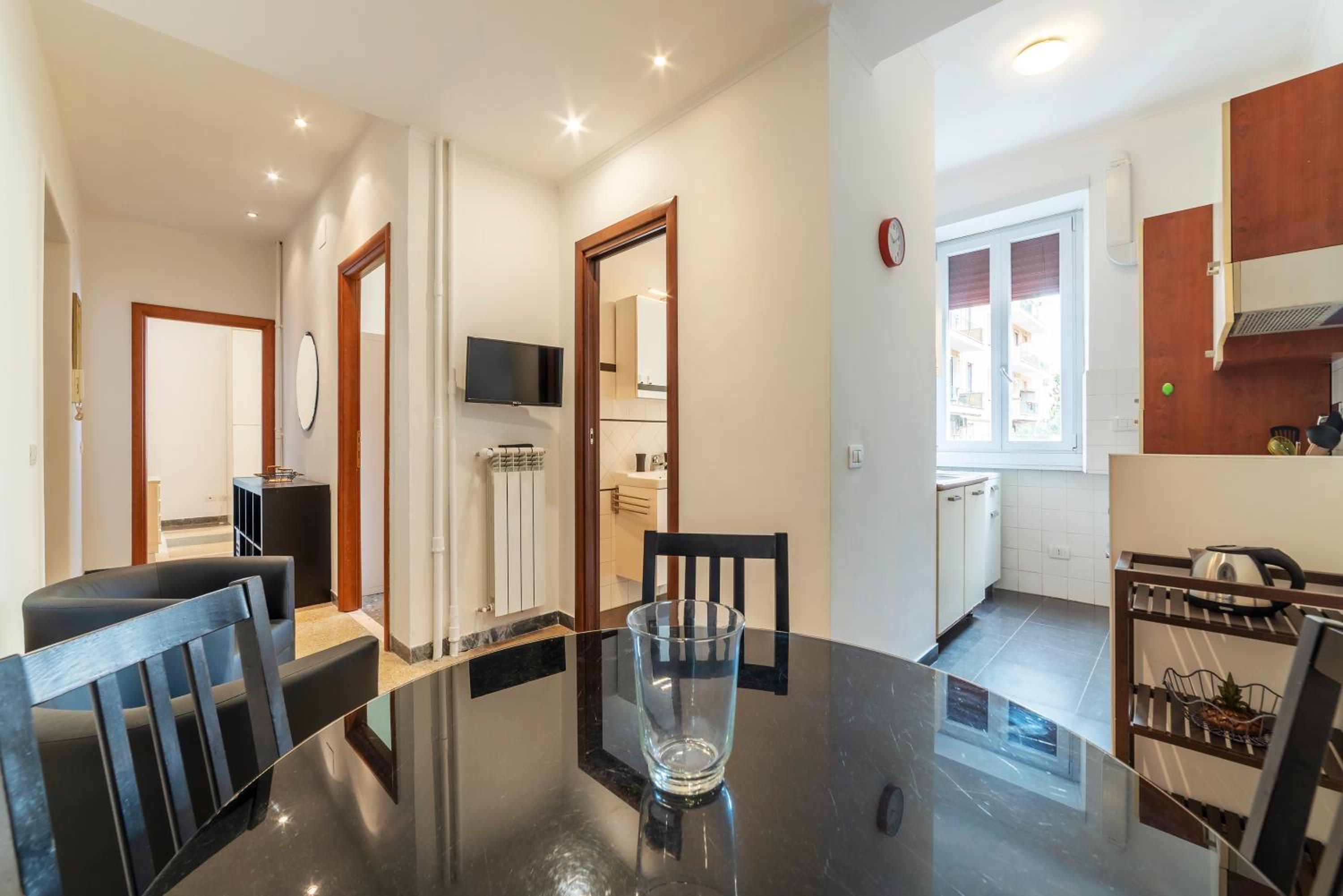 GuestHost - Piazza Bologna Comfortable Flat