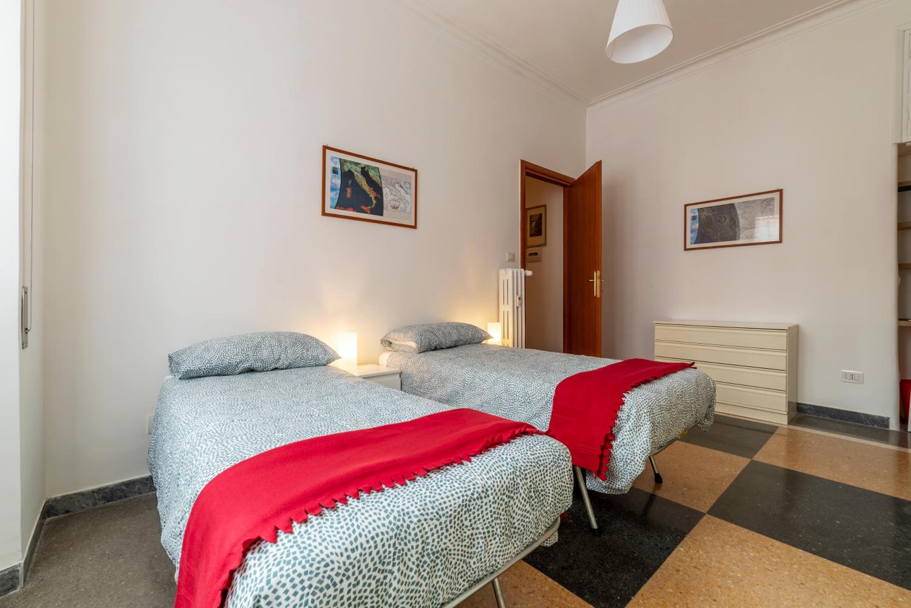 GuestHost - Piazza Bologna Comfortable Flat