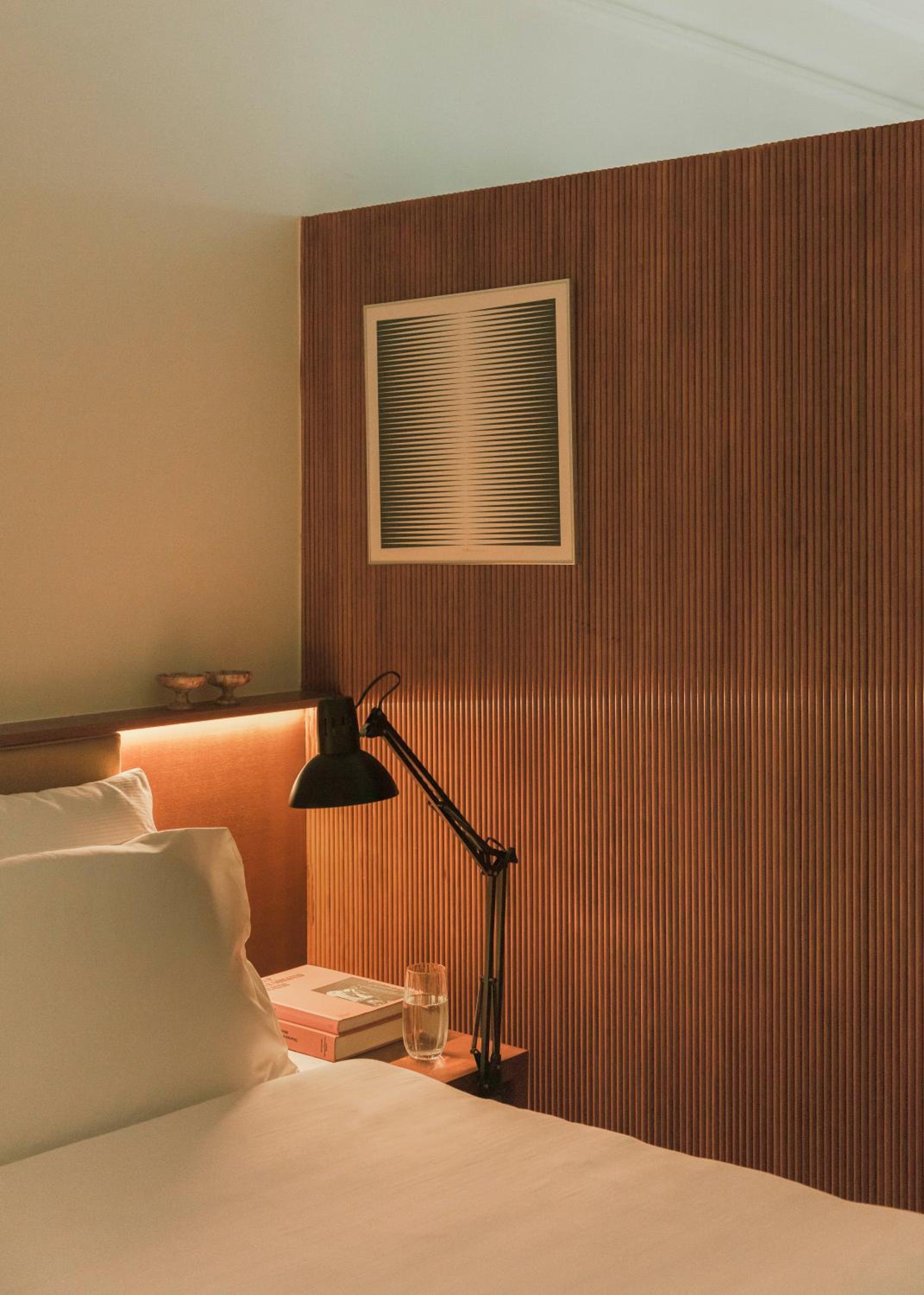 Pied A Terre - Palestro