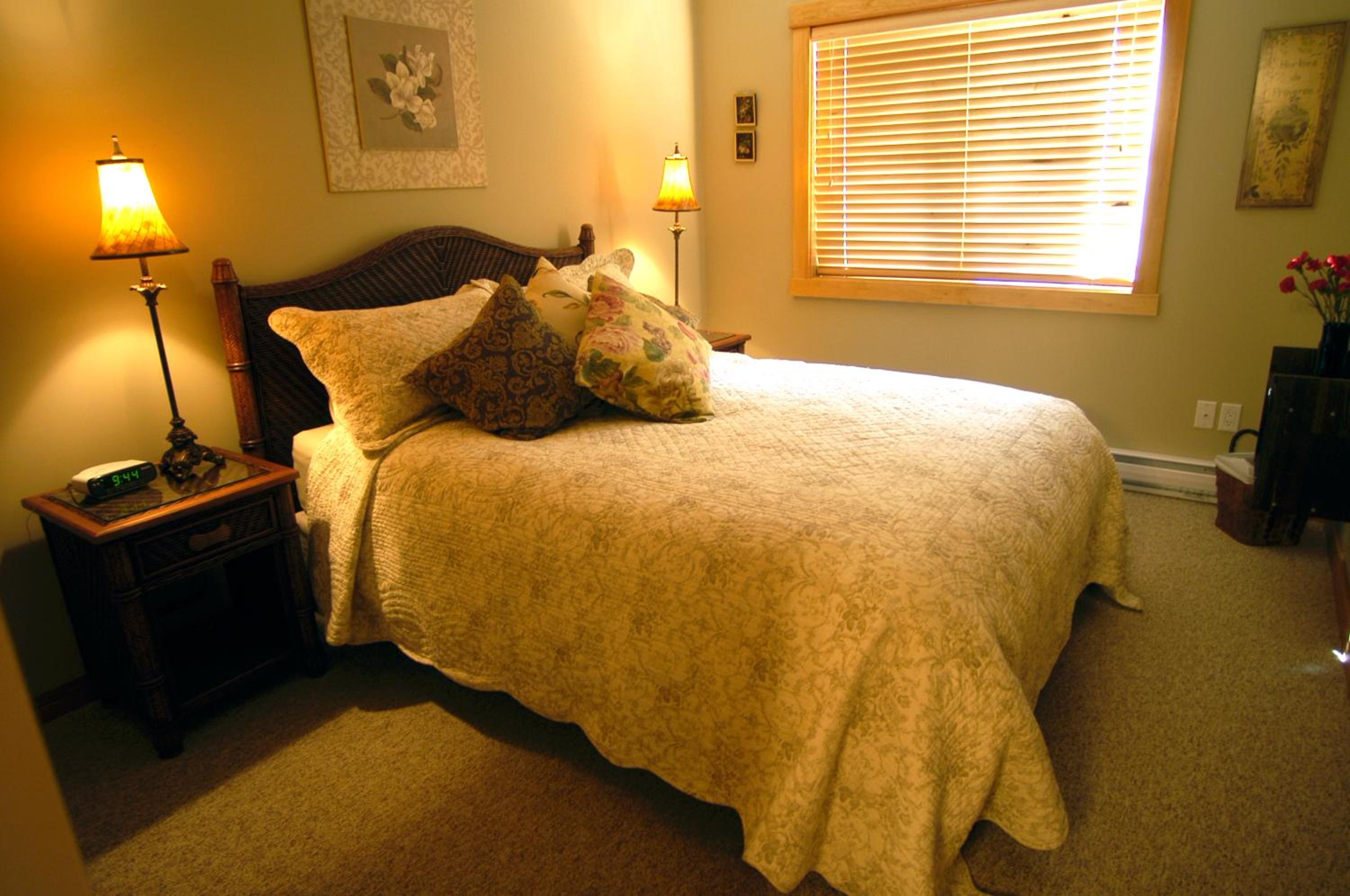 Apartment 411, Antique Heritage view 3