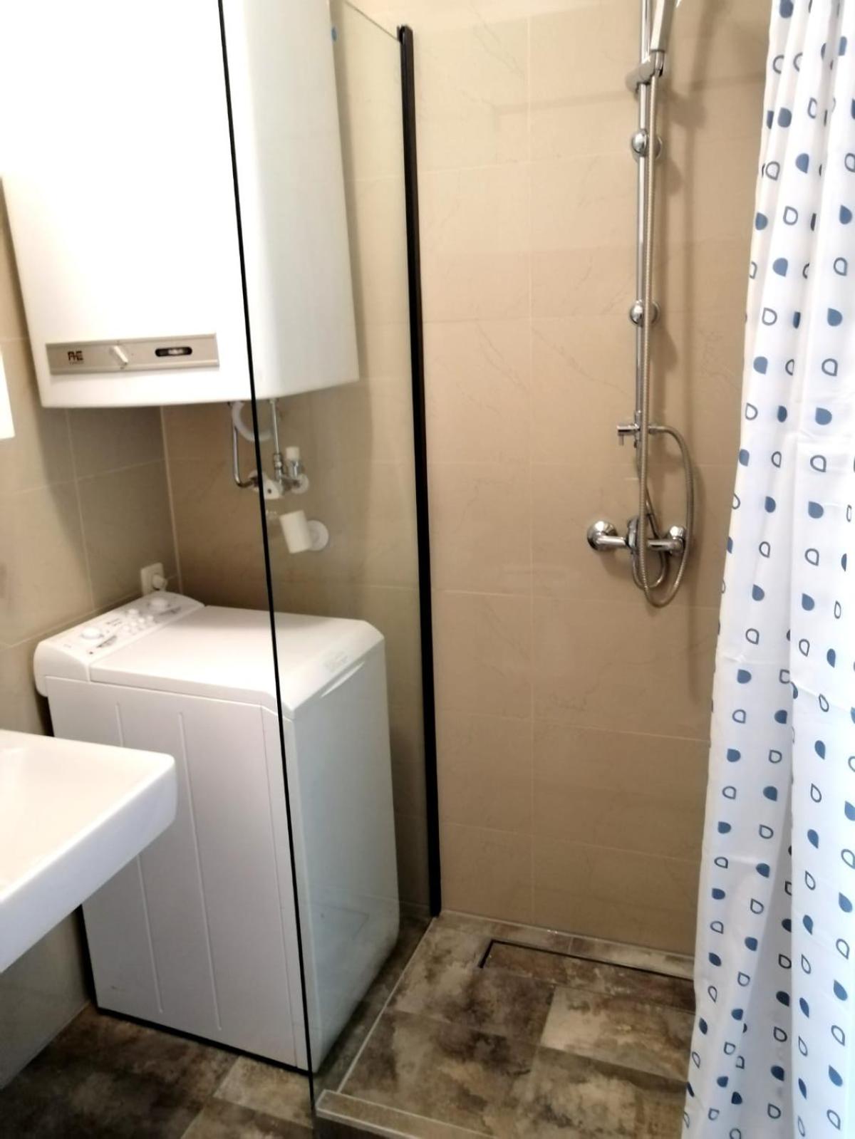 MyCrib I Free Parking I Self Check-in view 5