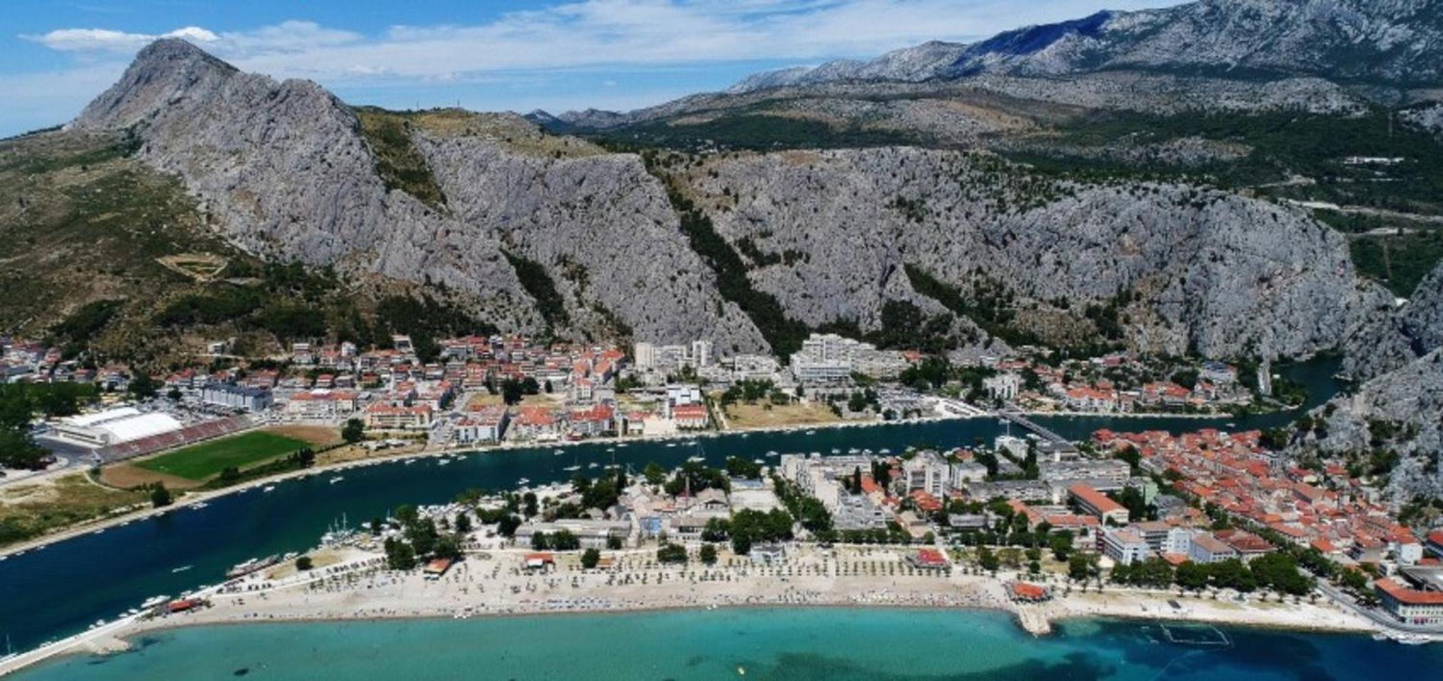 Apartman Gusar -top position, close to the center and the beach, fully equipped