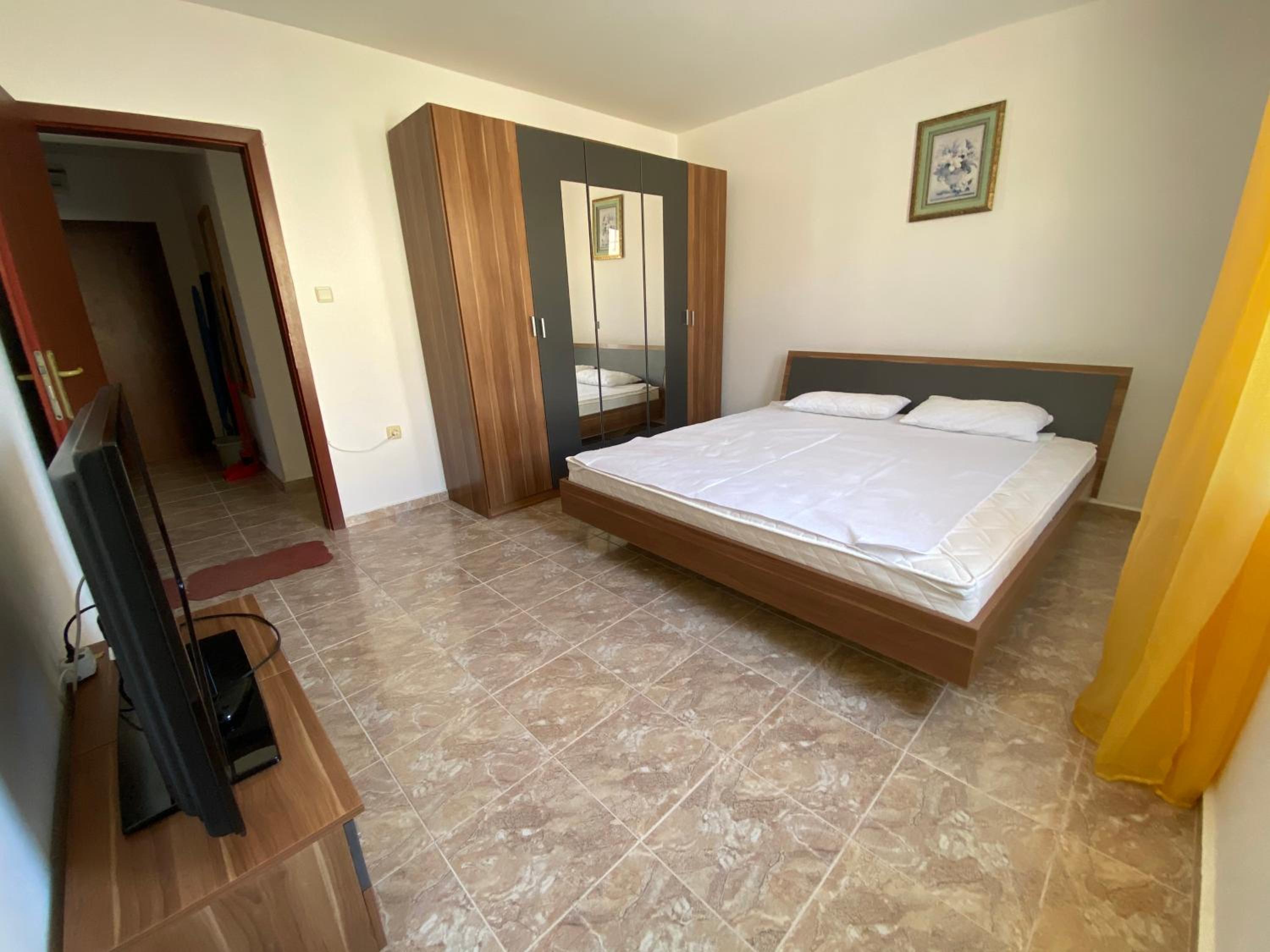 Apartments in complex Daisy view 4