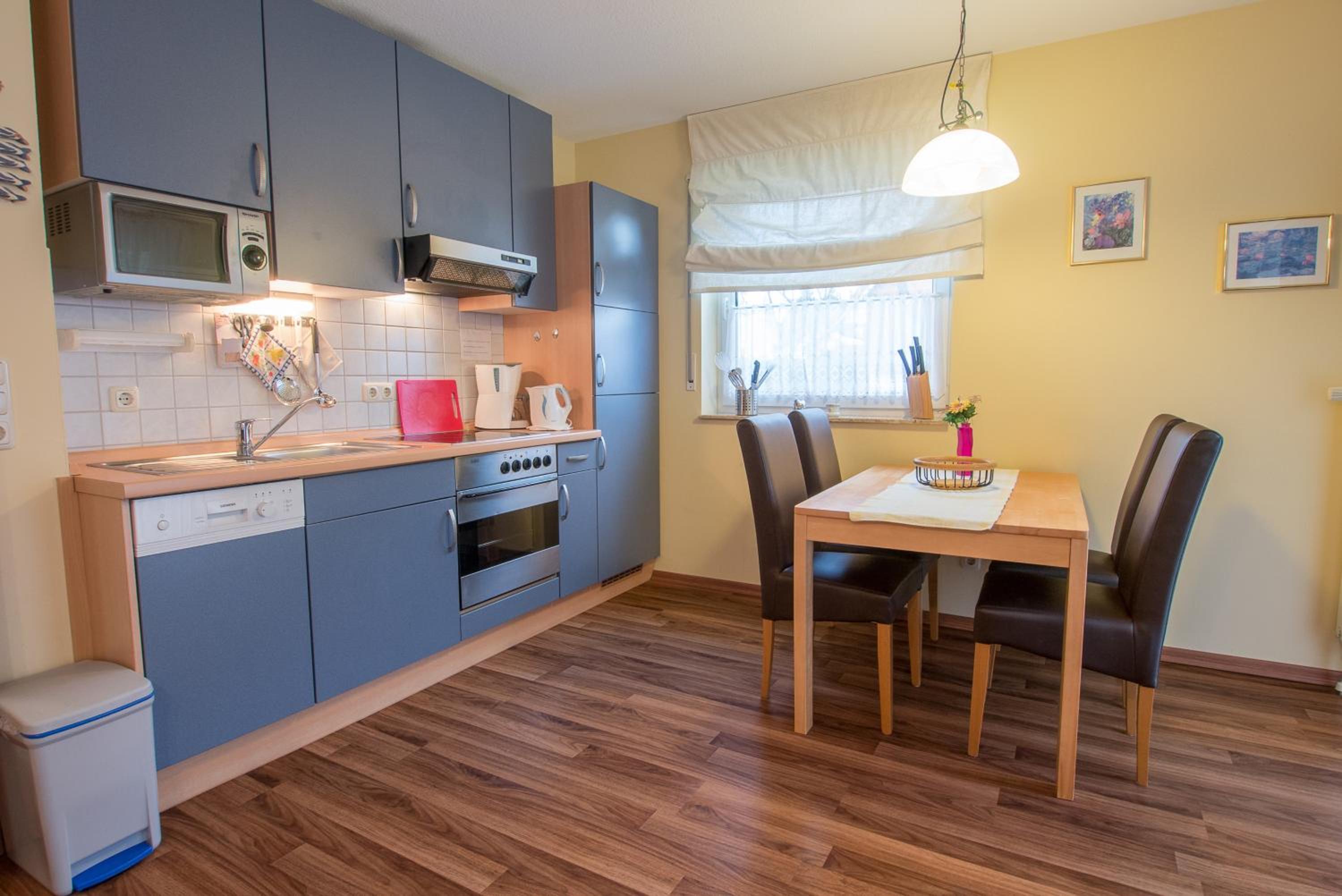 Hoppenberg 9 EG links en Zingst — kitchen
