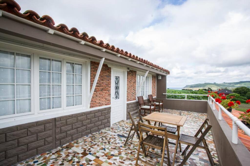 CASA LAS OLAS DE LANGRE view 2