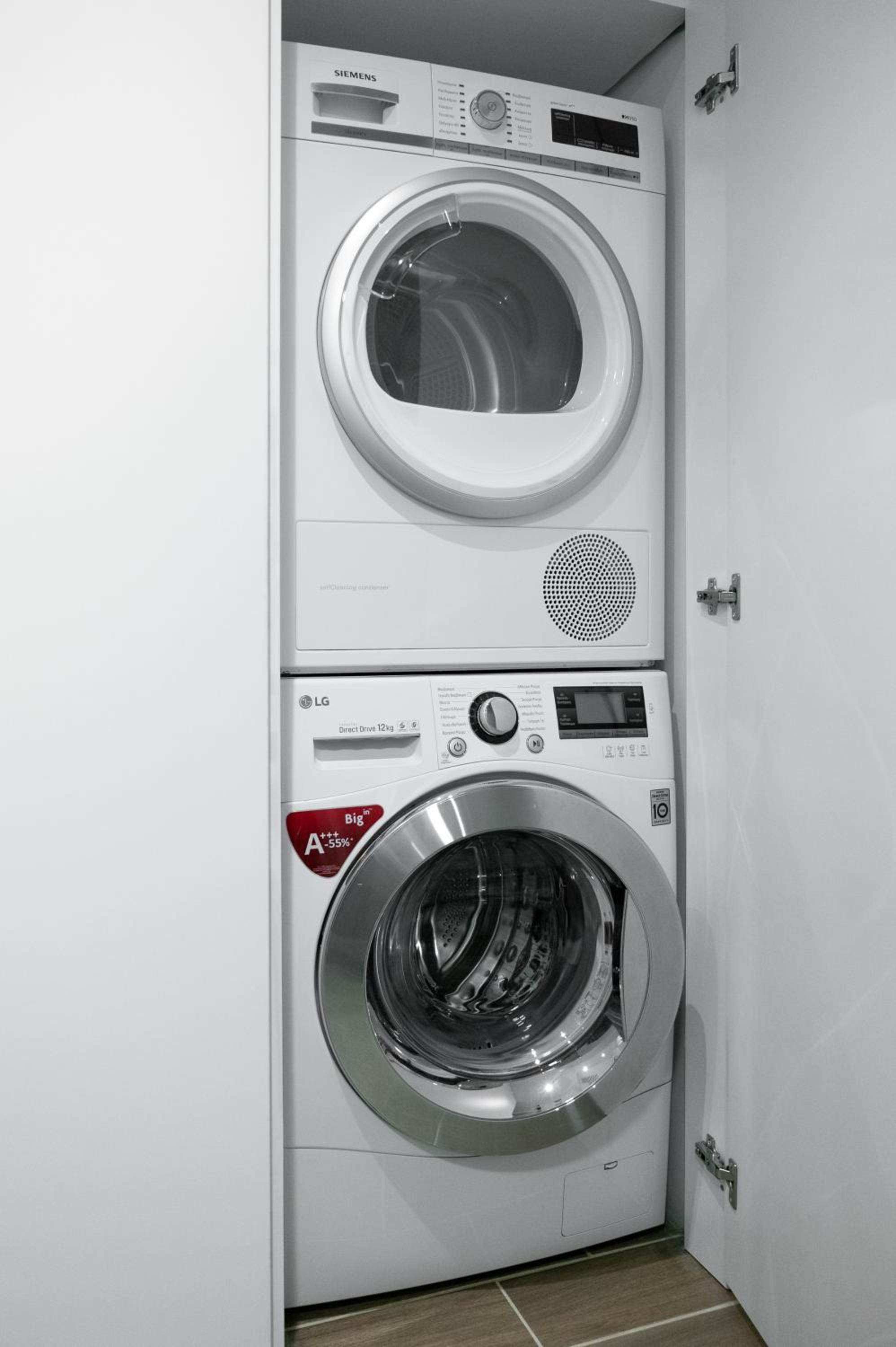 IPELHOME - Plaka Boutique Apartments