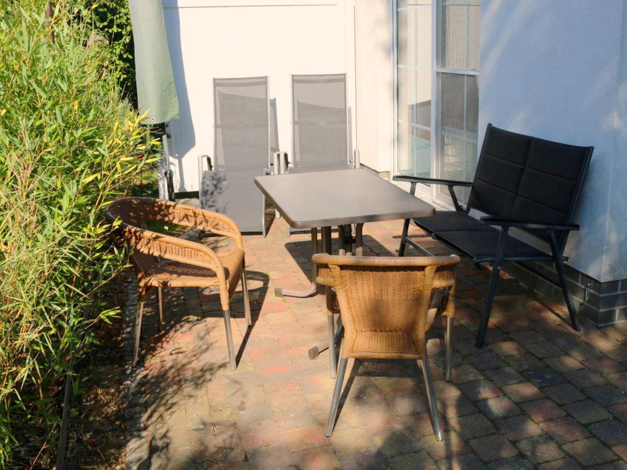 Rosenberg-Siedlung 21 en Zingst — balance & terrace