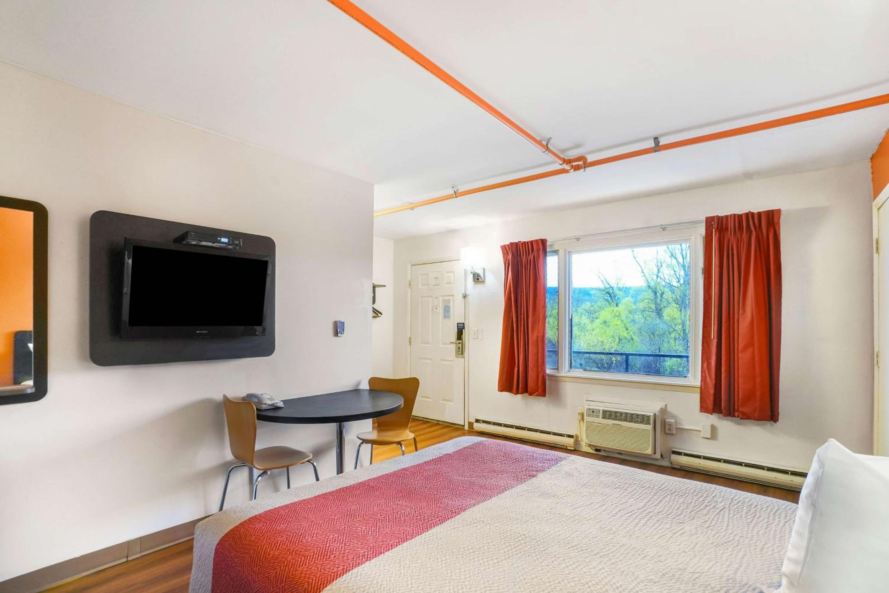 Motel 6-Ilion, NY - Property Image 2