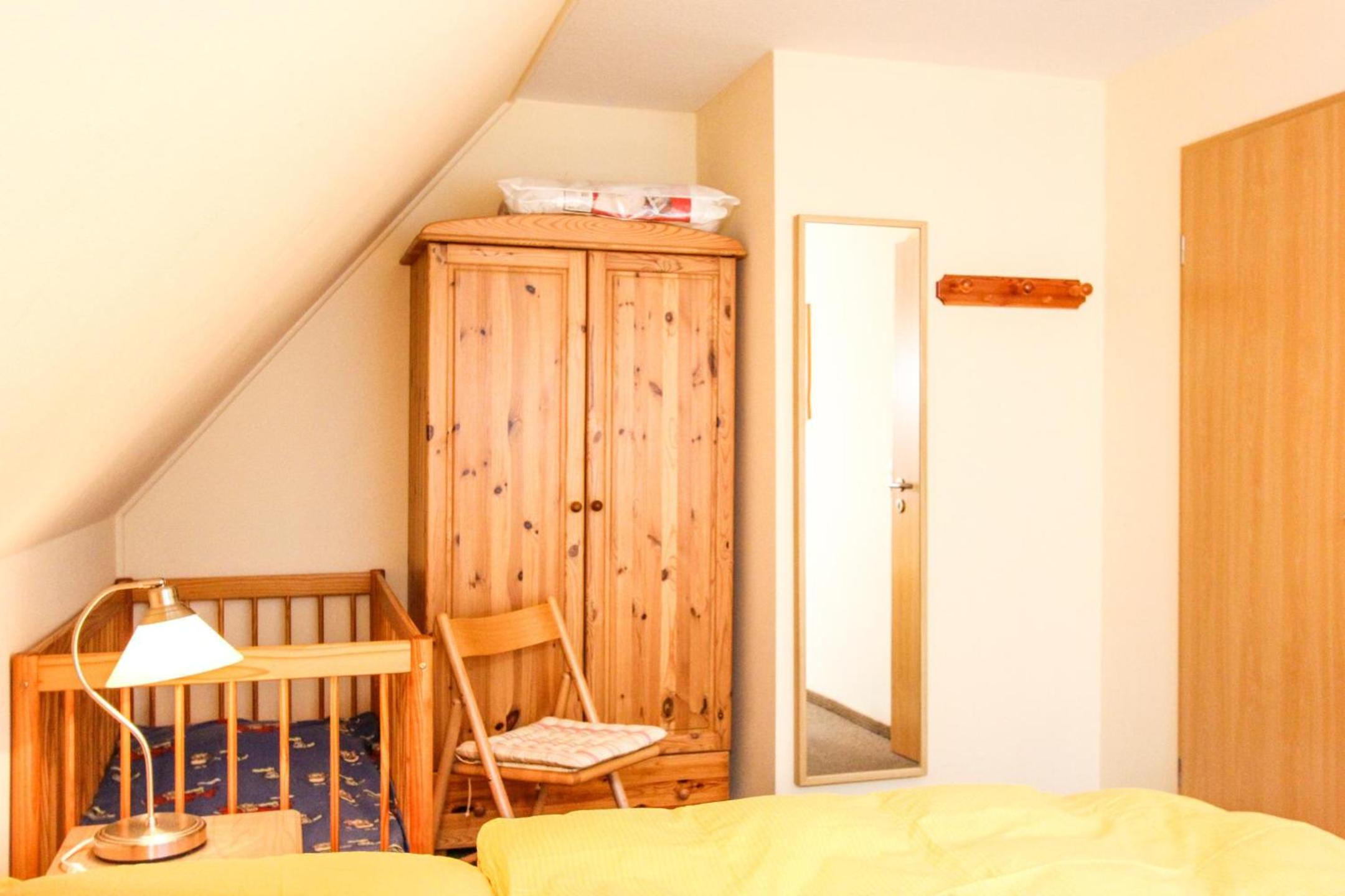 Likedeeler 1 en Zingst — hotel room