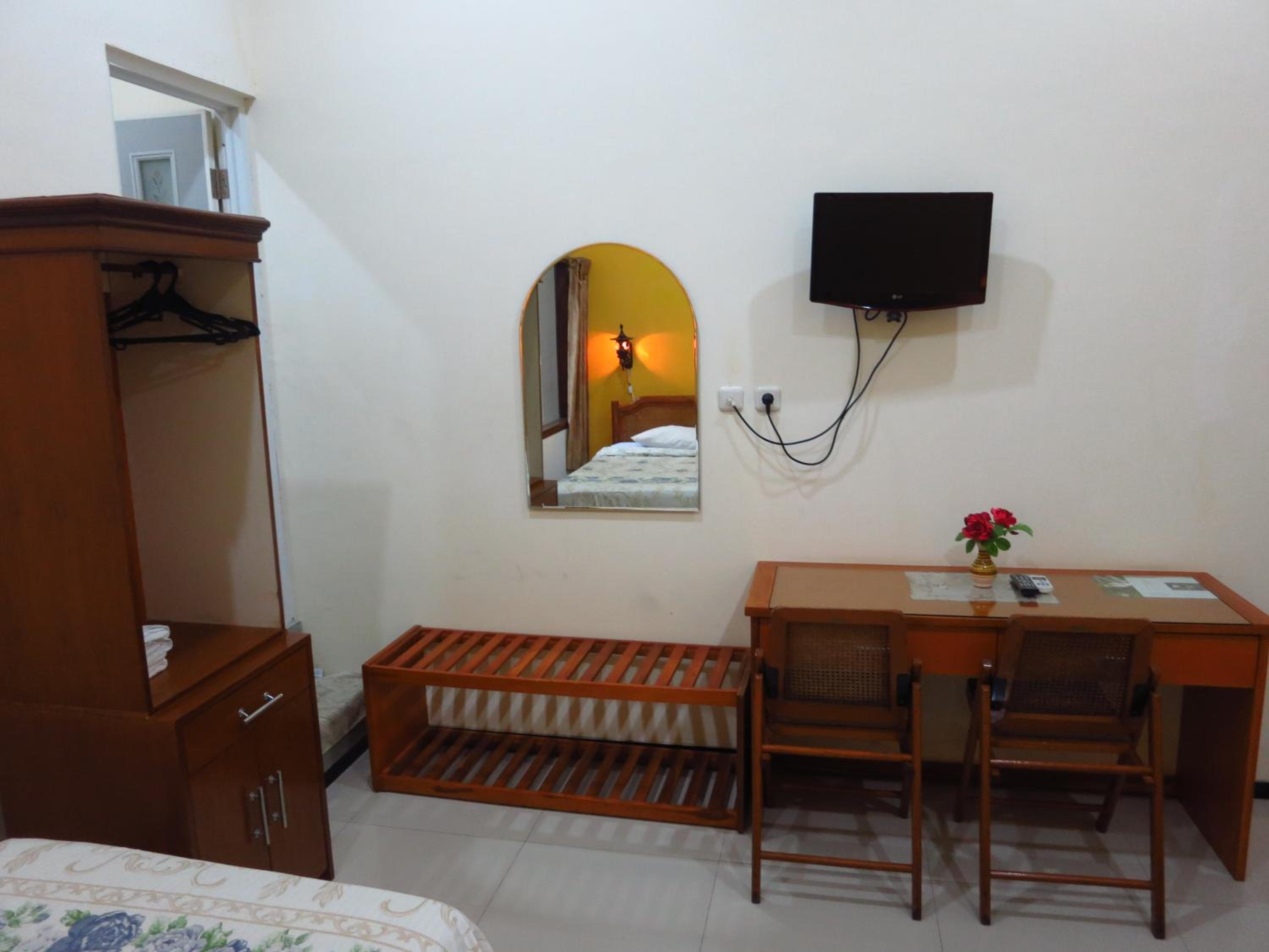 Photo 6