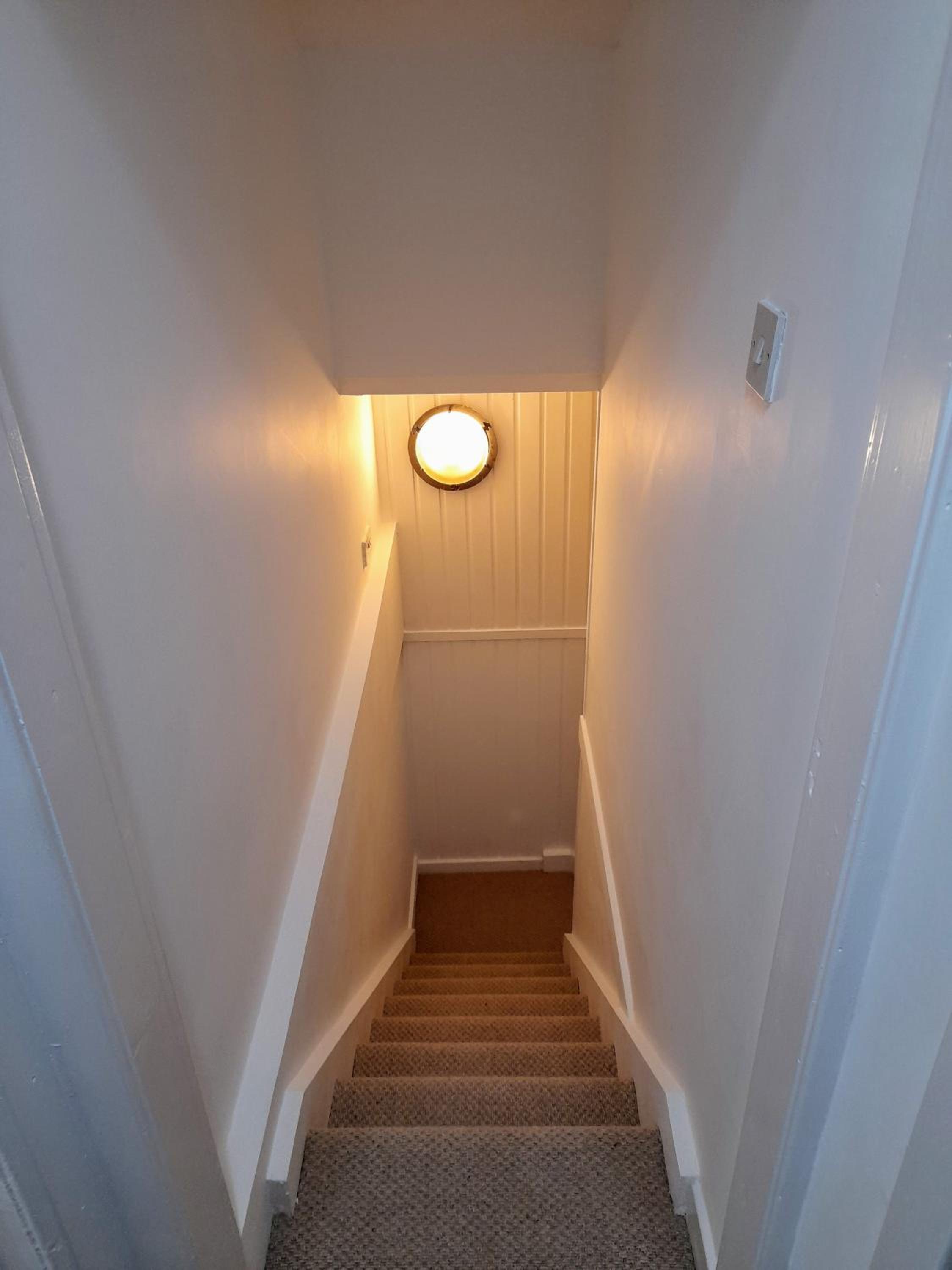 Burntisland Garden Apartment, Fife - 40 mins to Edinburgh view 5