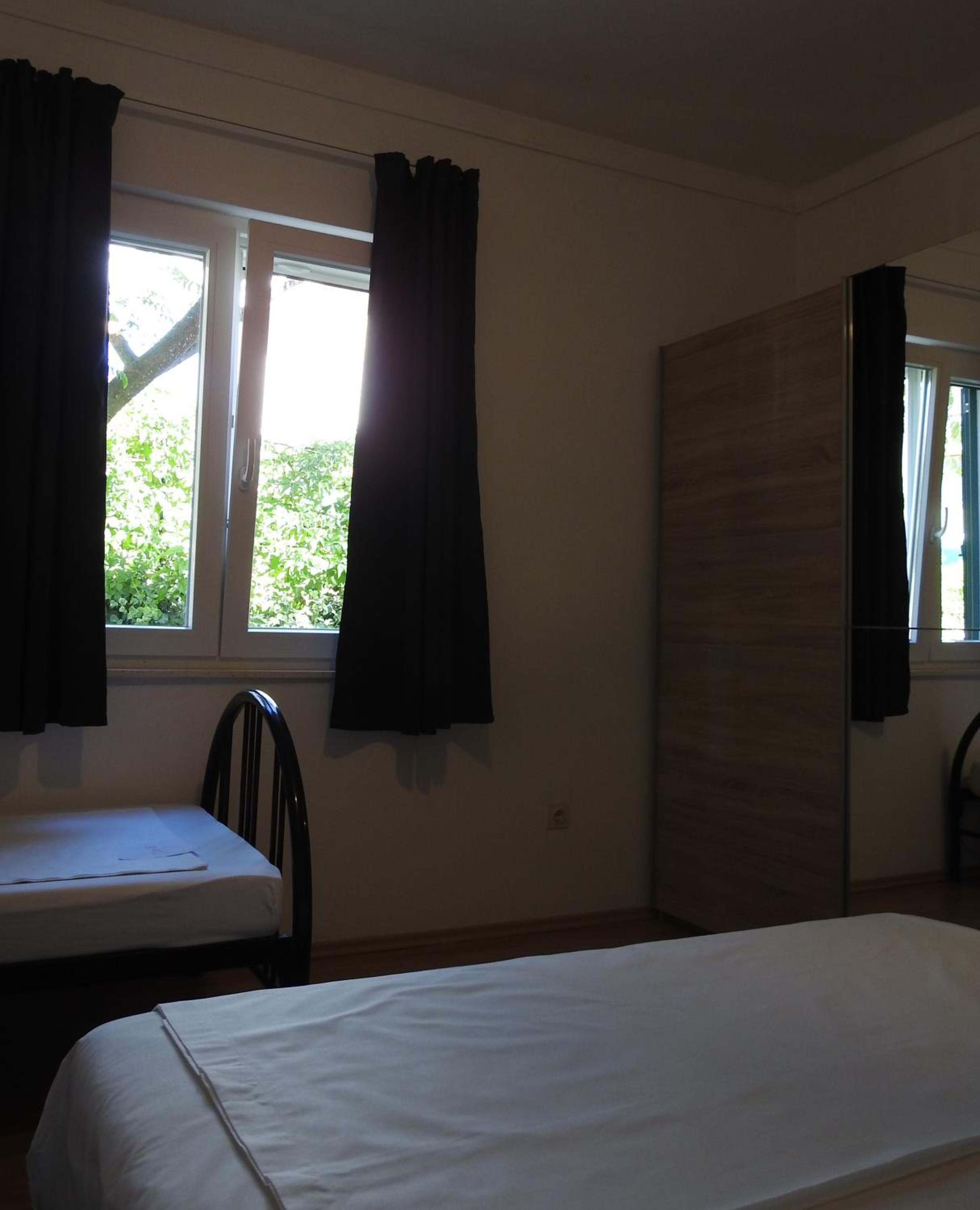 Photo 44