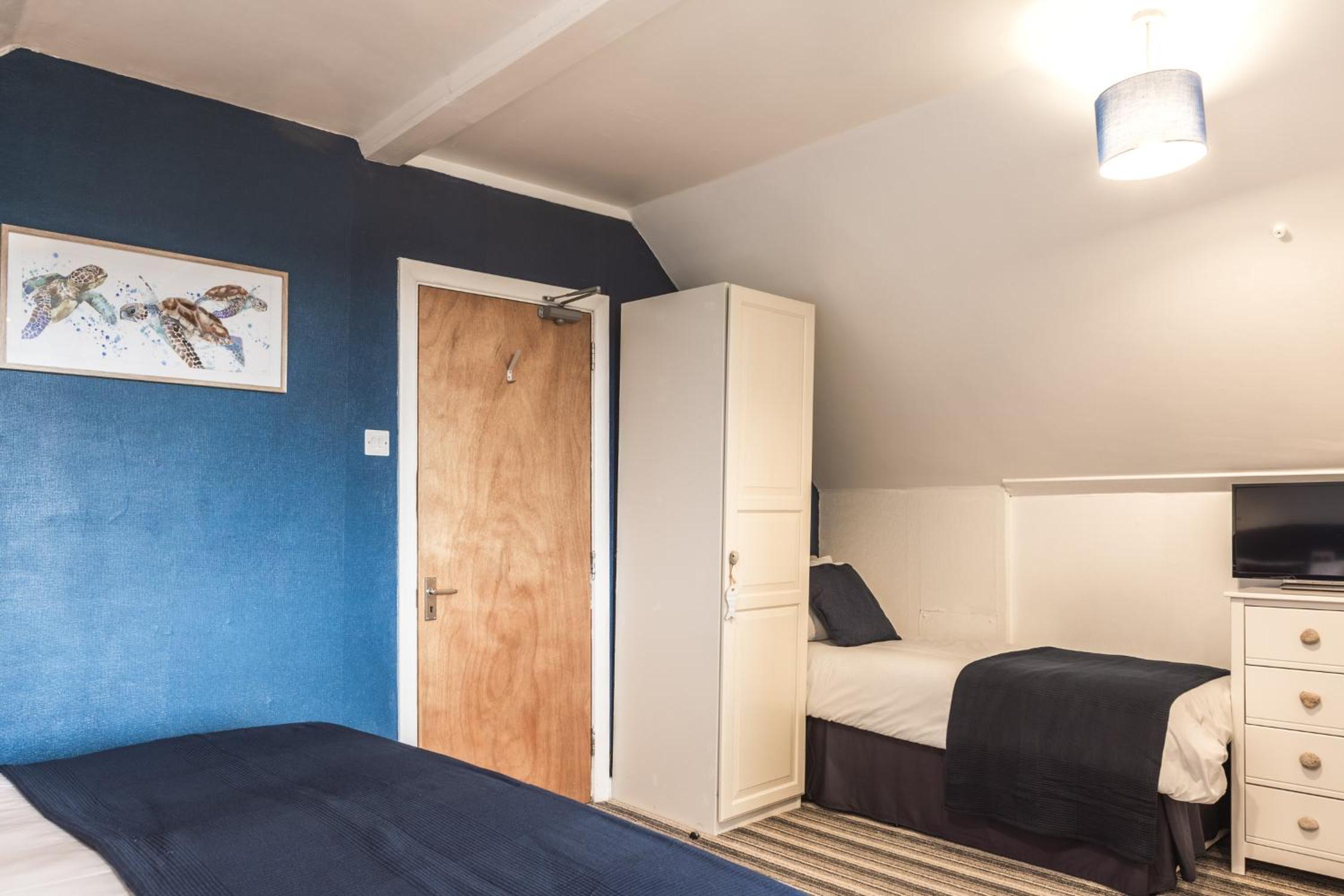 Shanklin Vacations - The Royson Guest House - Property Image 1