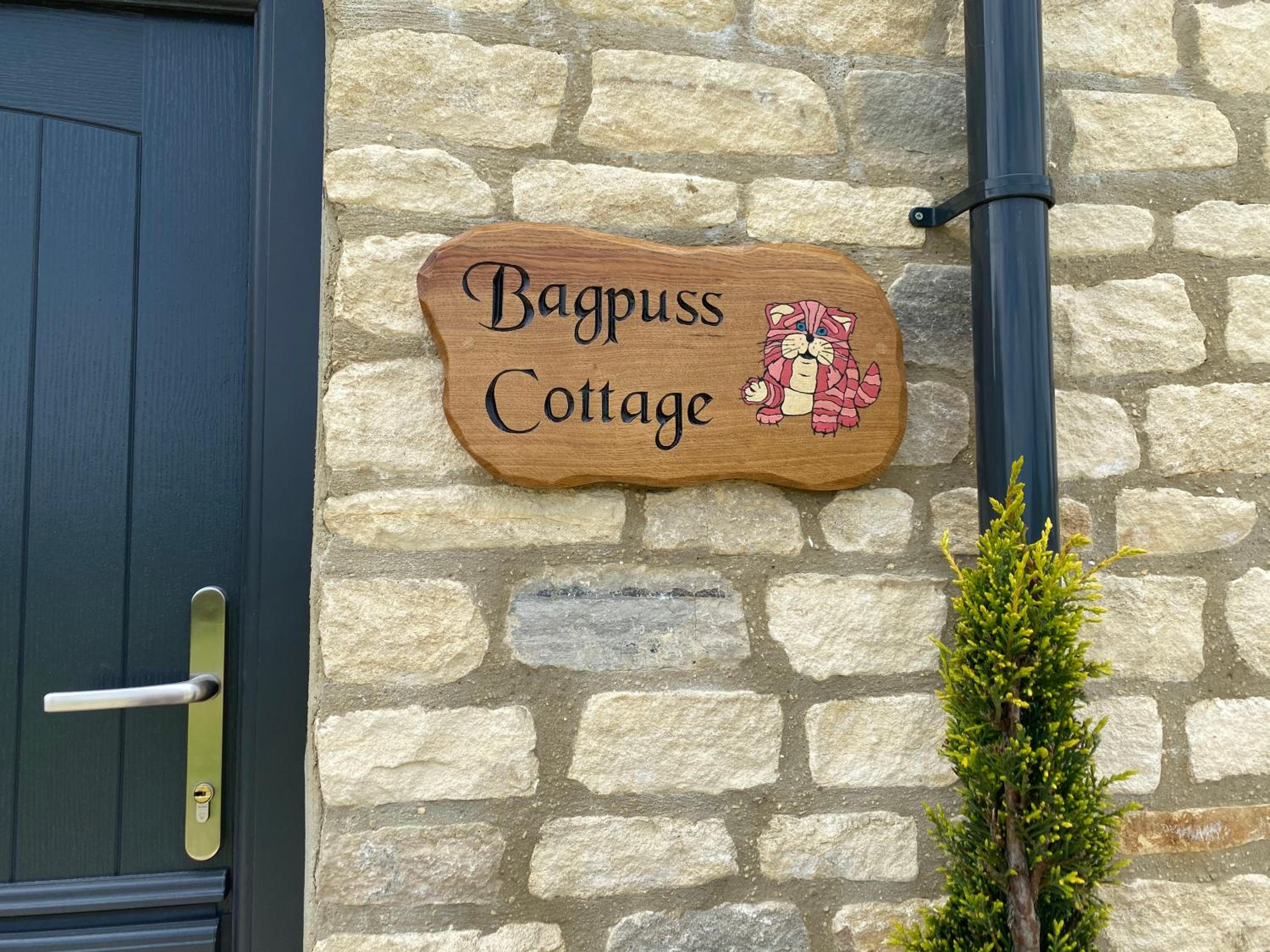 Bagpuss Cottage Stunning 2 bedroom cosy cottage view 2