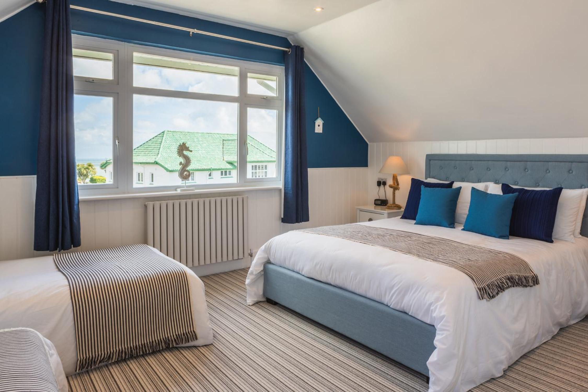 Shanklin Vacations - The Royson Guest House - Property Image 7