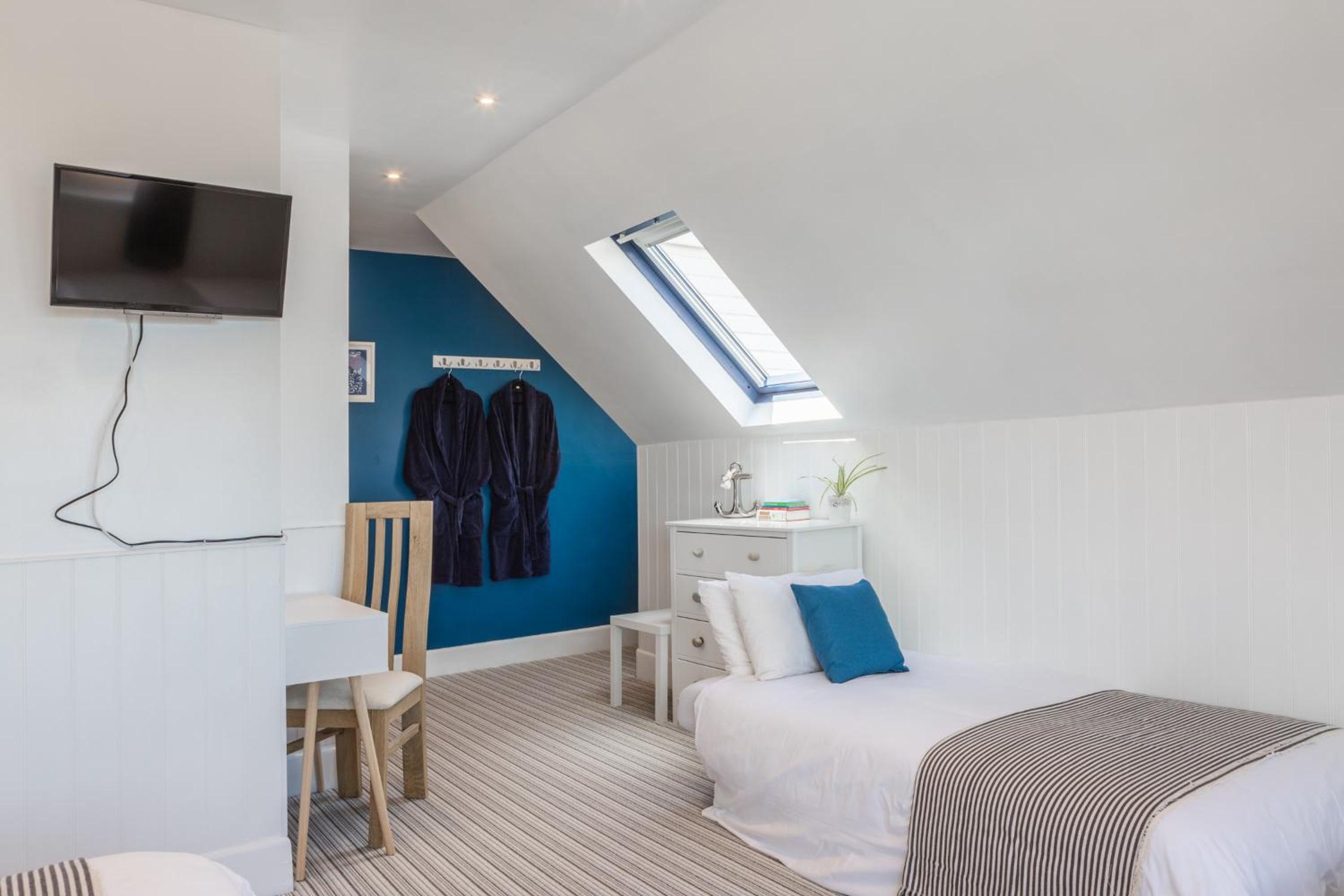 Shanklin Vacations - The Royson Guest House - Property Image 3