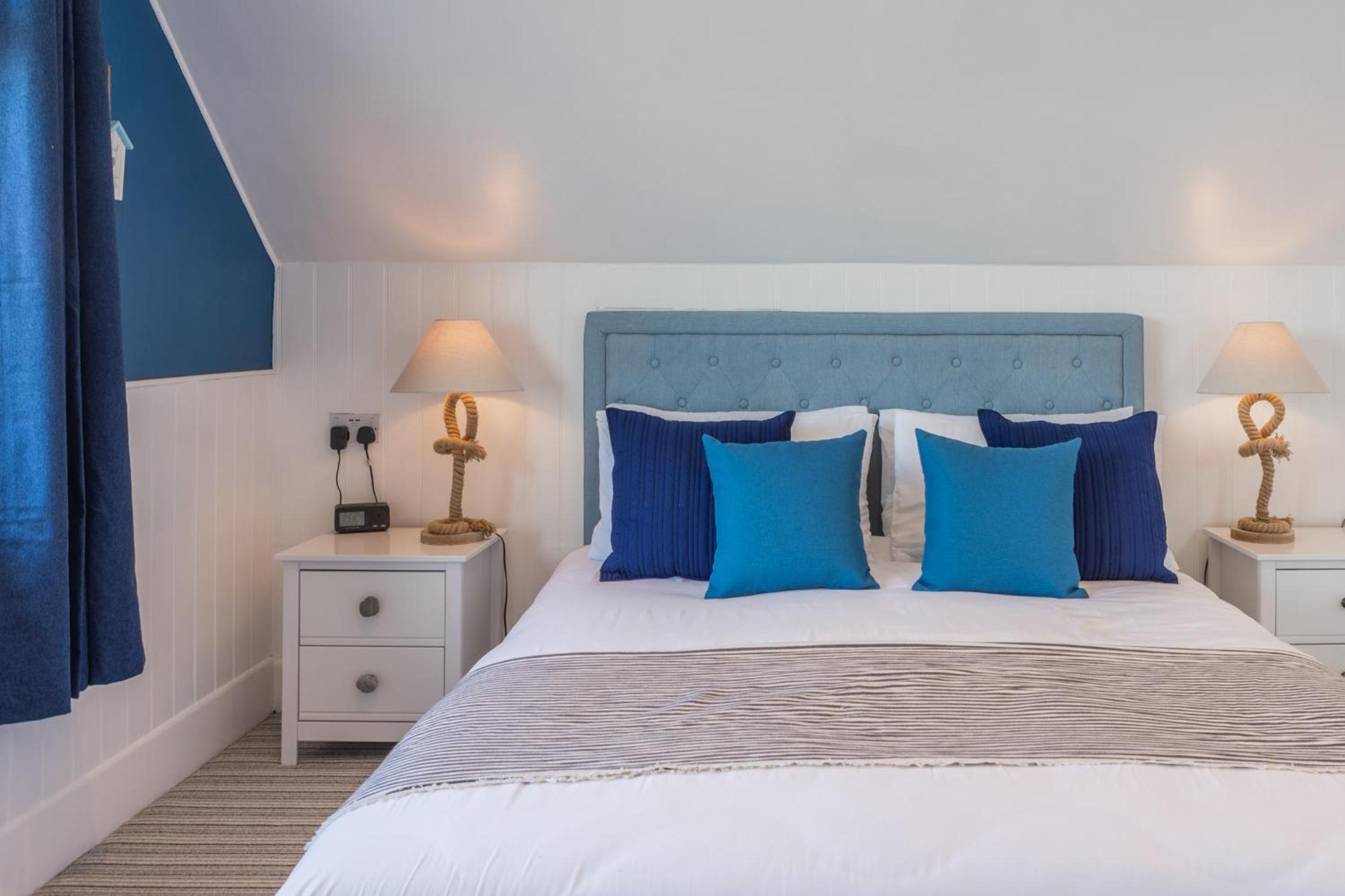 Shanklin Vacations - The Royson Guest House - Property Image 11