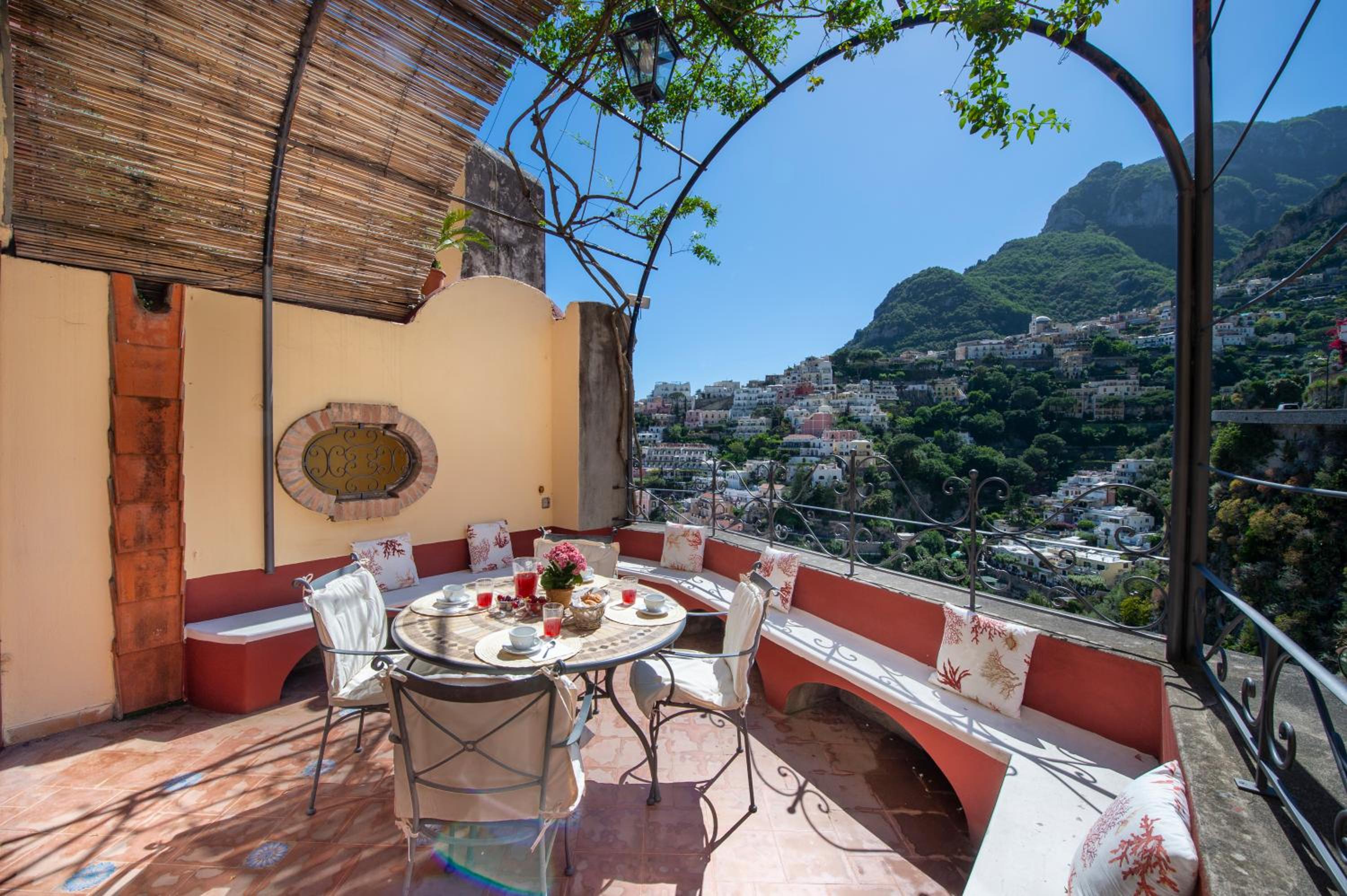 Casa Giulia - sophisticated apartment with view photo 4
