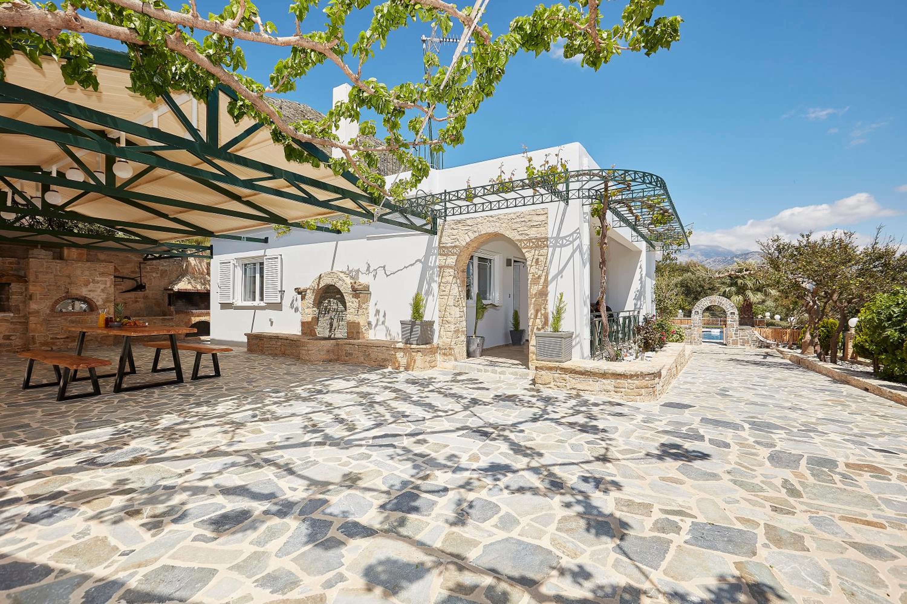 Dafni Villa a place to visit view 3