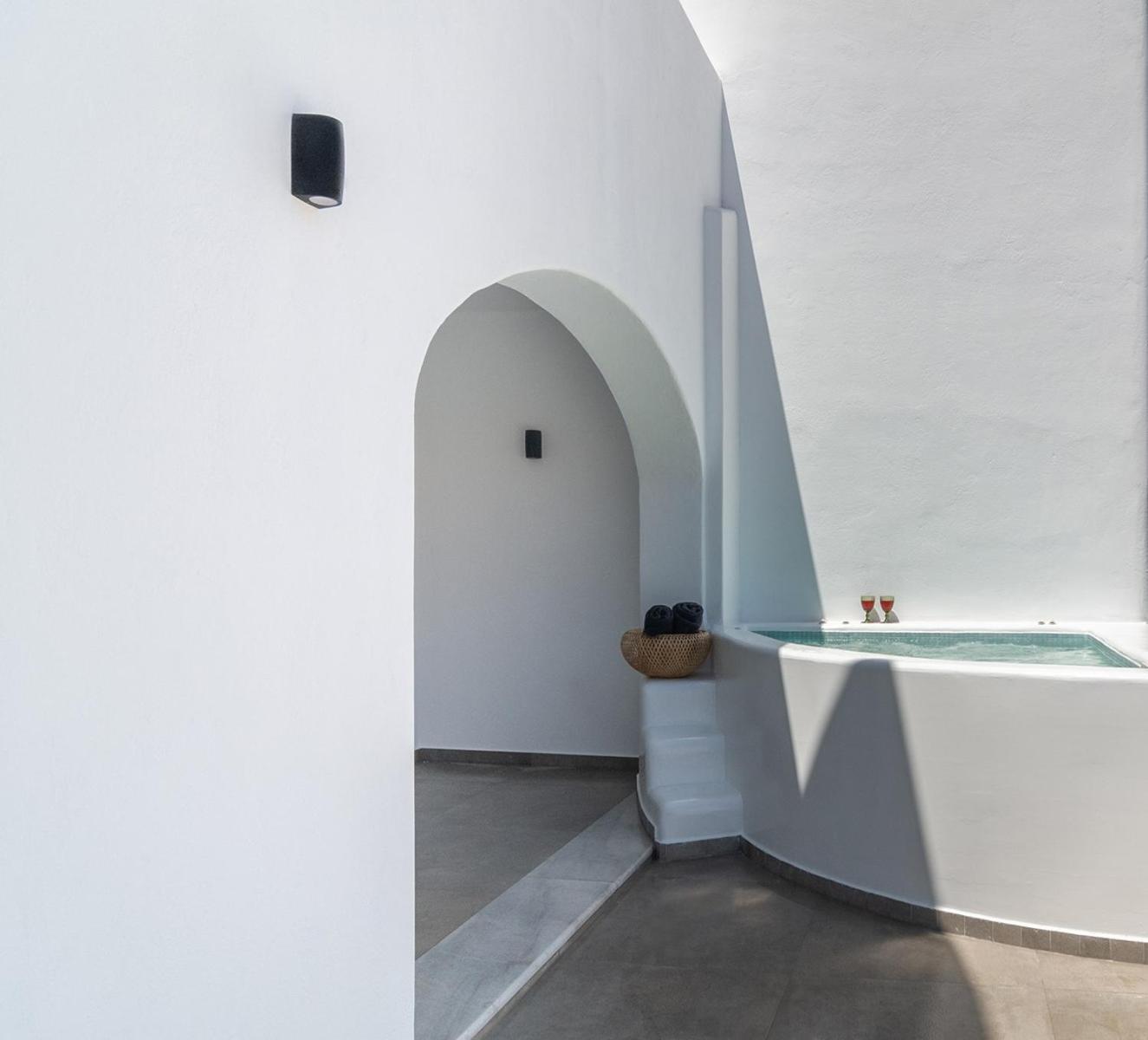 Dolce Suites