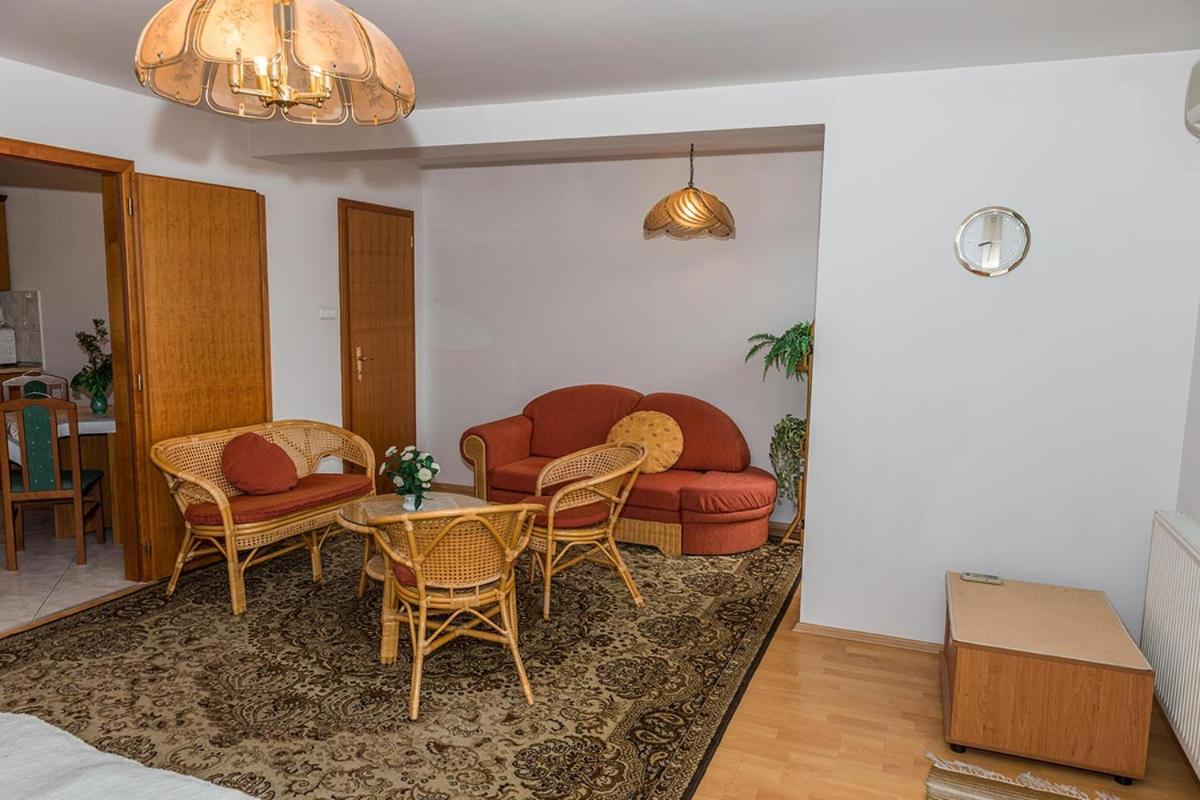 Muskátli Apartmanház