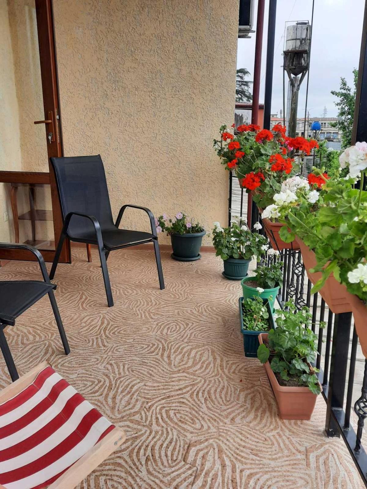 White Hotel Guesthouse