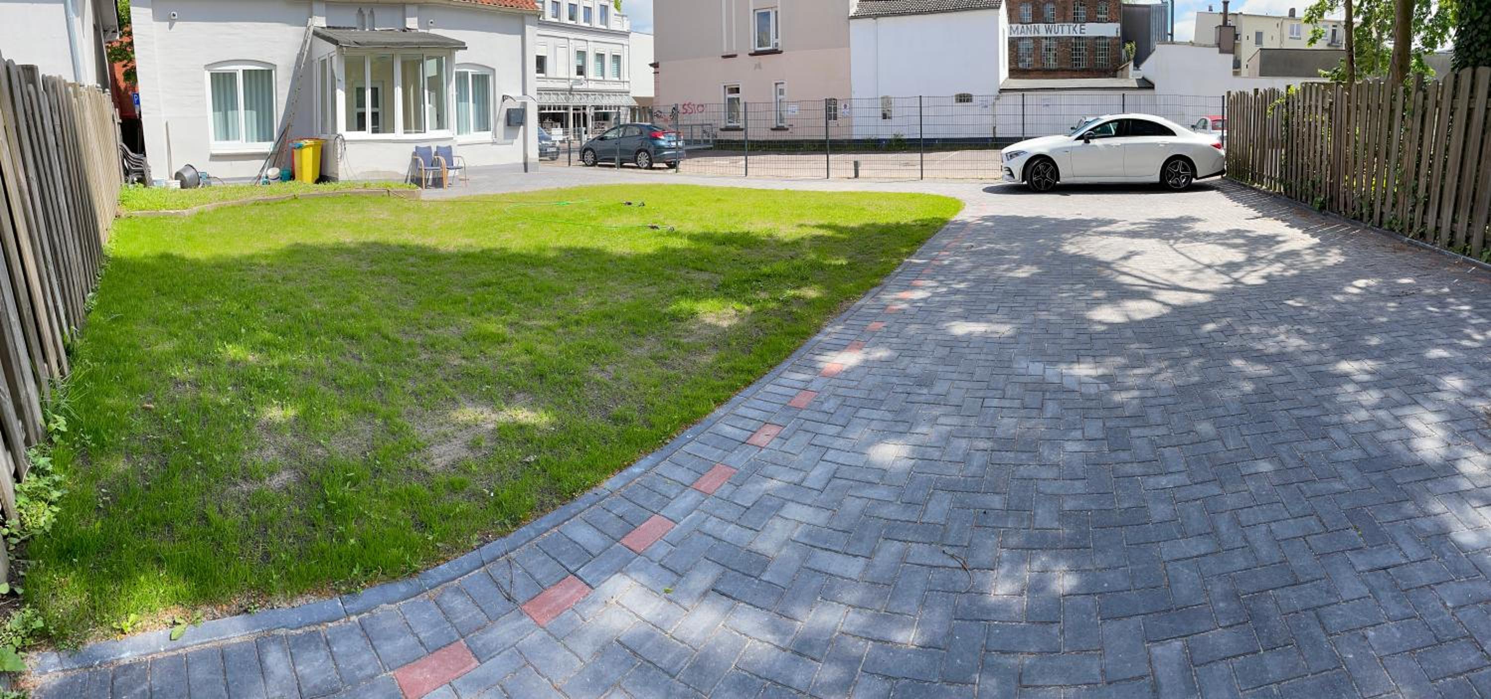 CityStayNMS - Direkt am Bahnhof und Einkaufszentrum