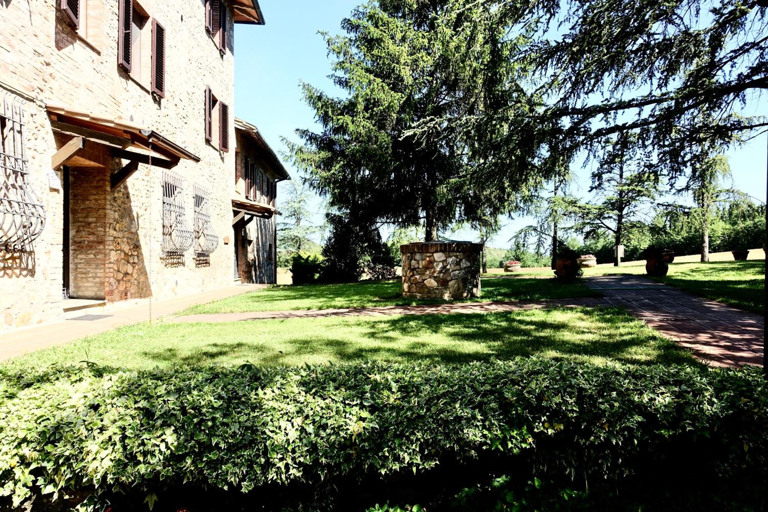 Photo 49