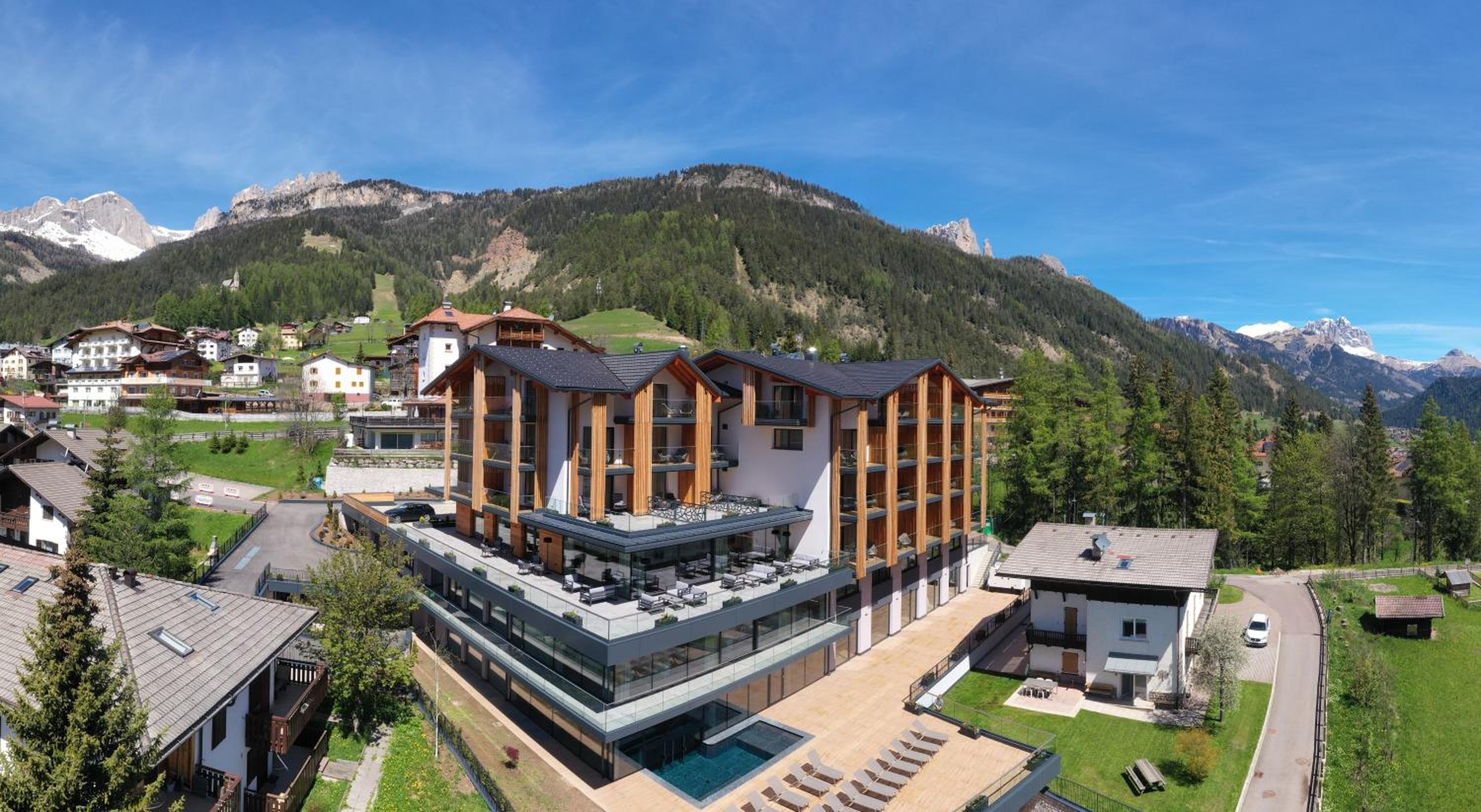 Hotel Ciampedie Luxury Alpine Spa Hotel - Image 1