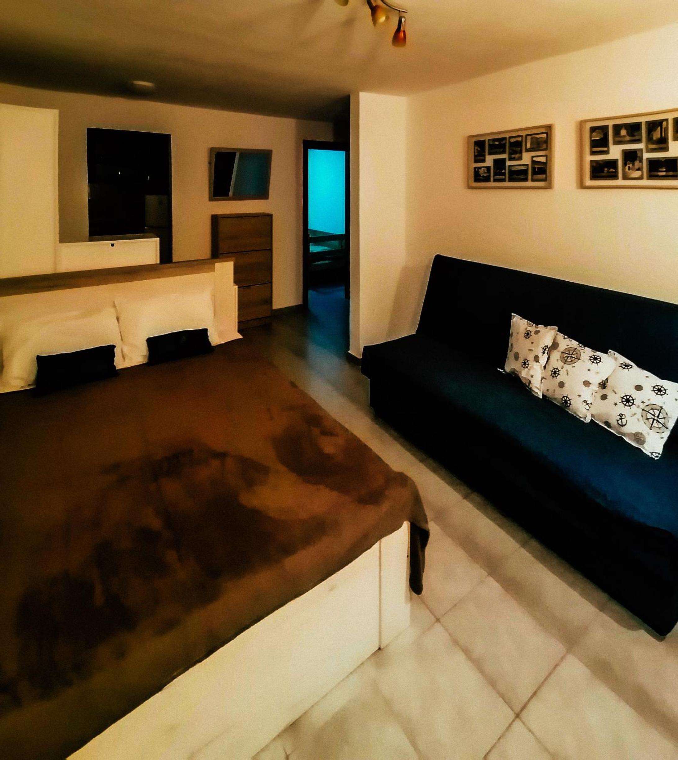 Photo 42