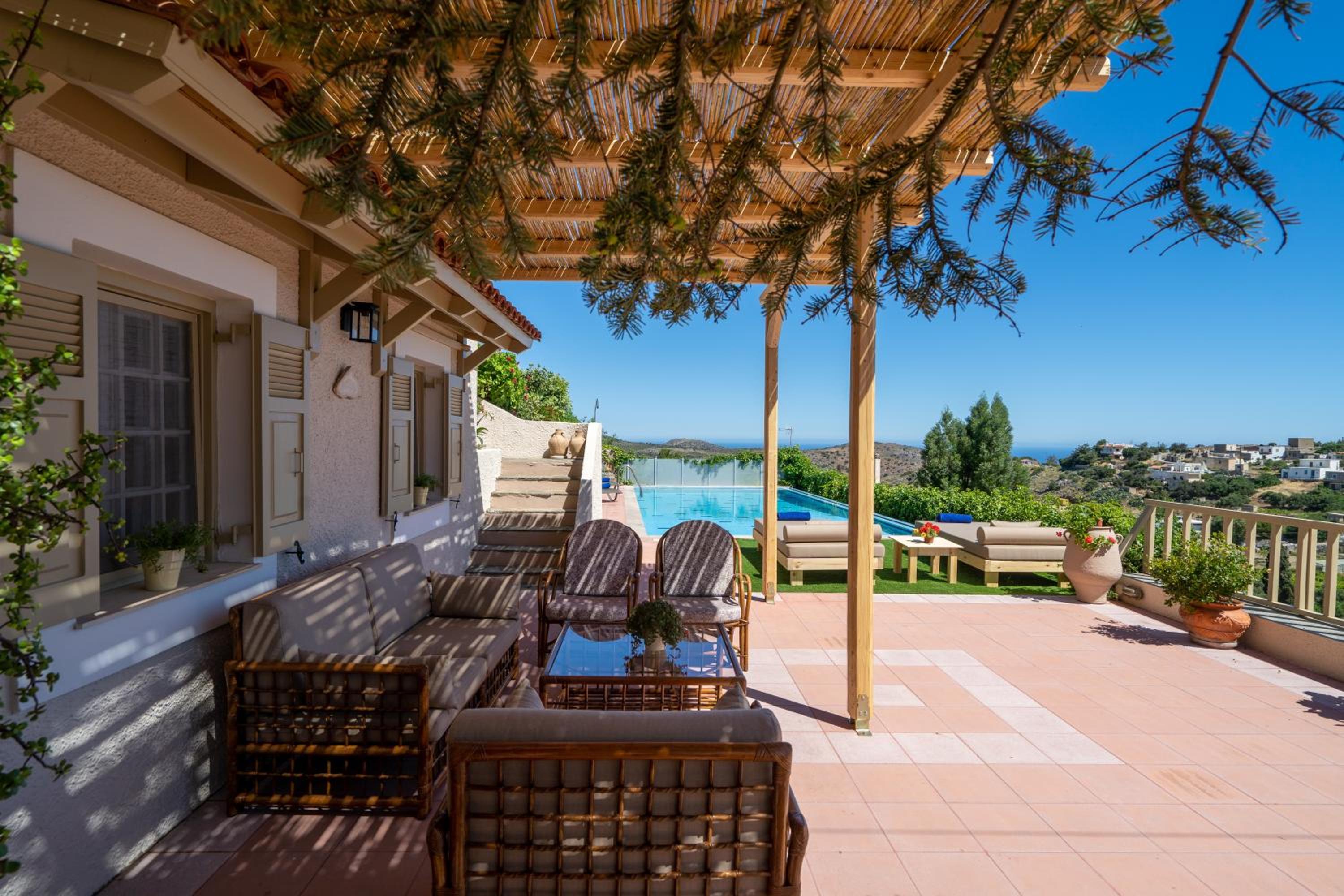 Villa Kalo Chorio view 4