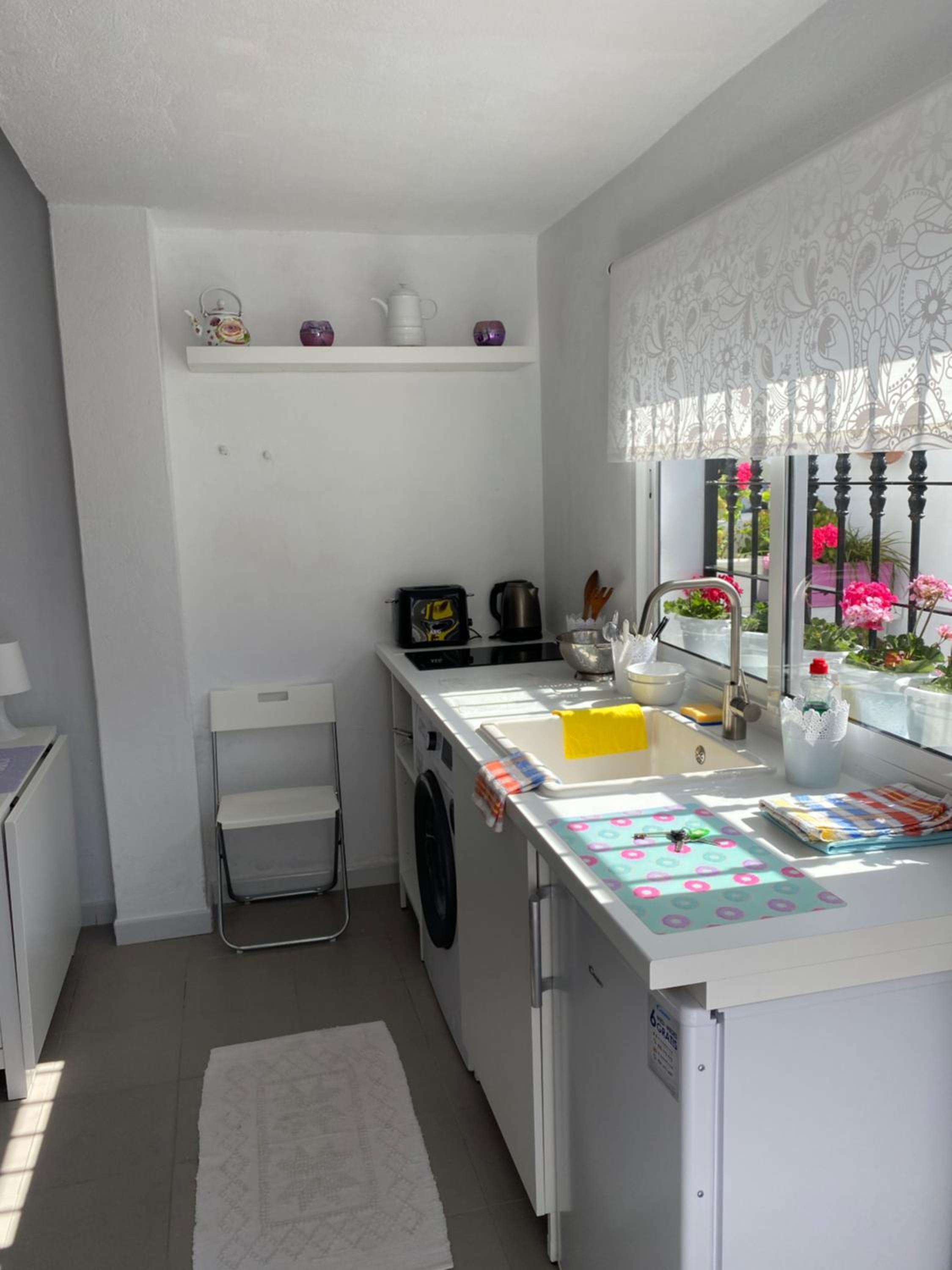 STUDIO -PATIO ANDALUZ- view 3