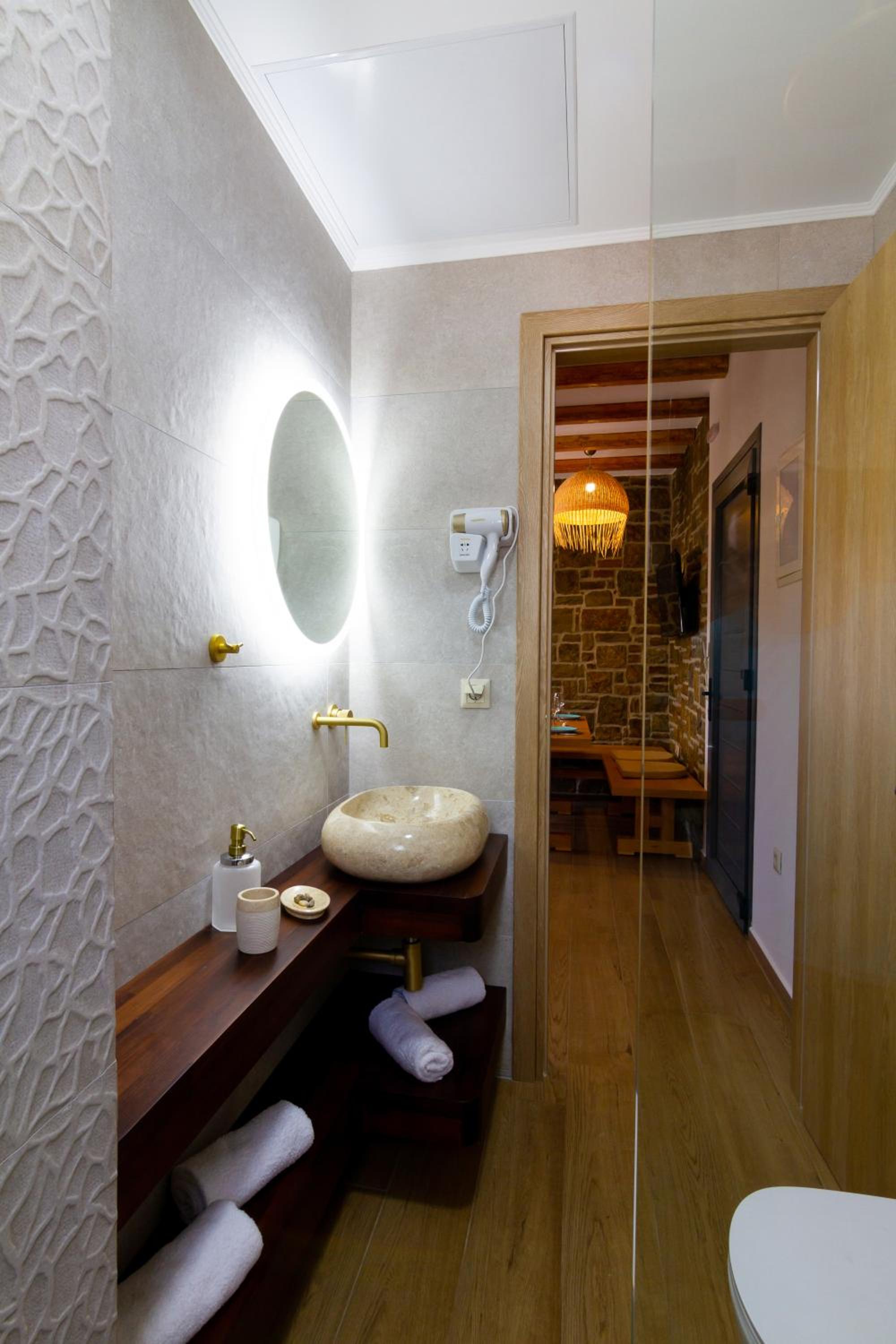 Aphrodite Stone Apartments