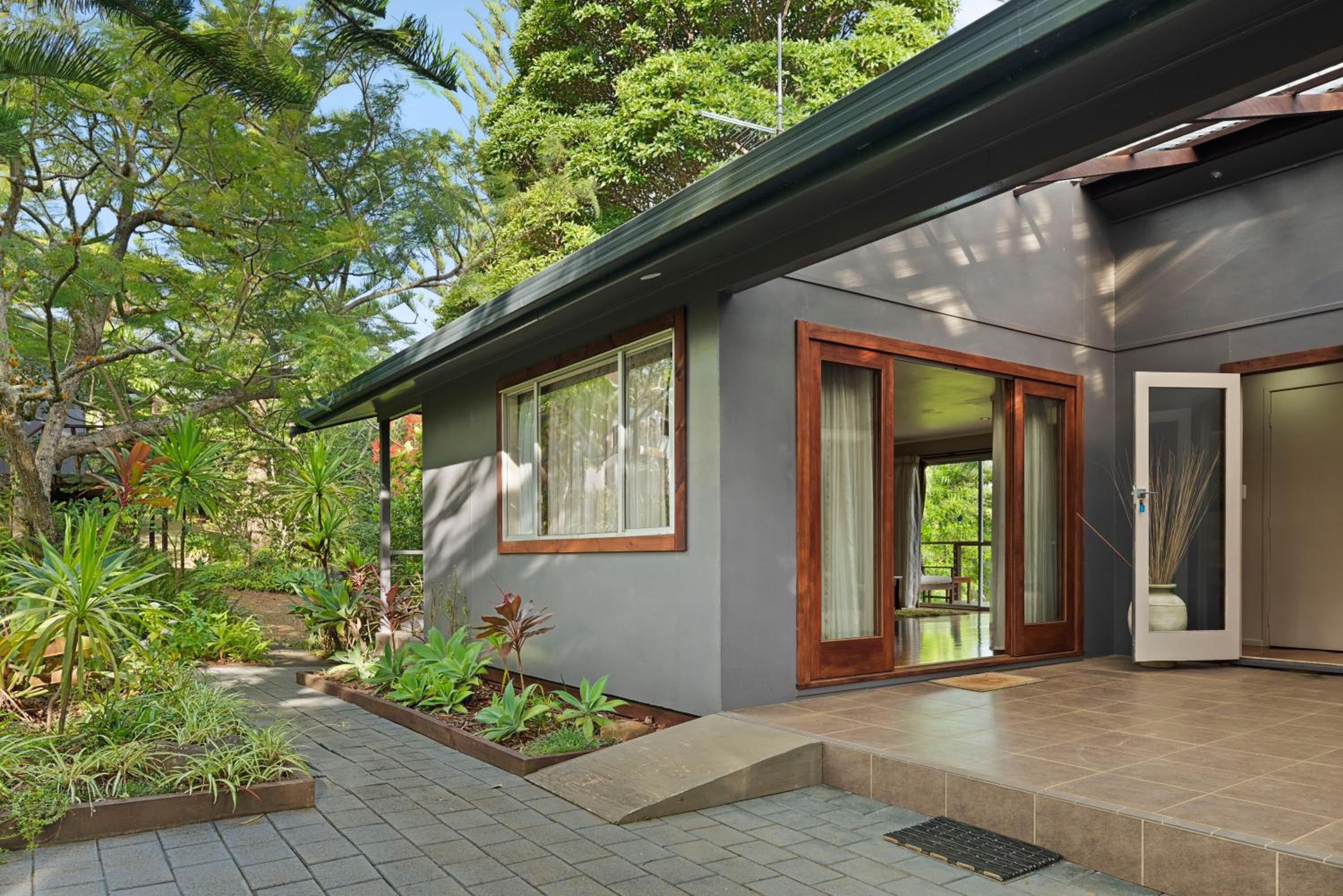Broad Leaf Villas