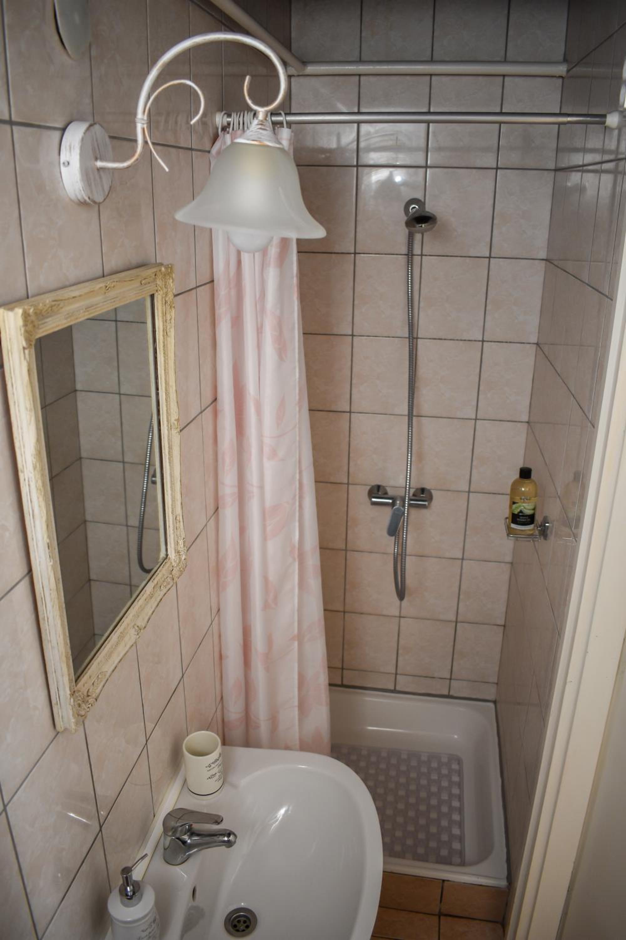 Photo 36