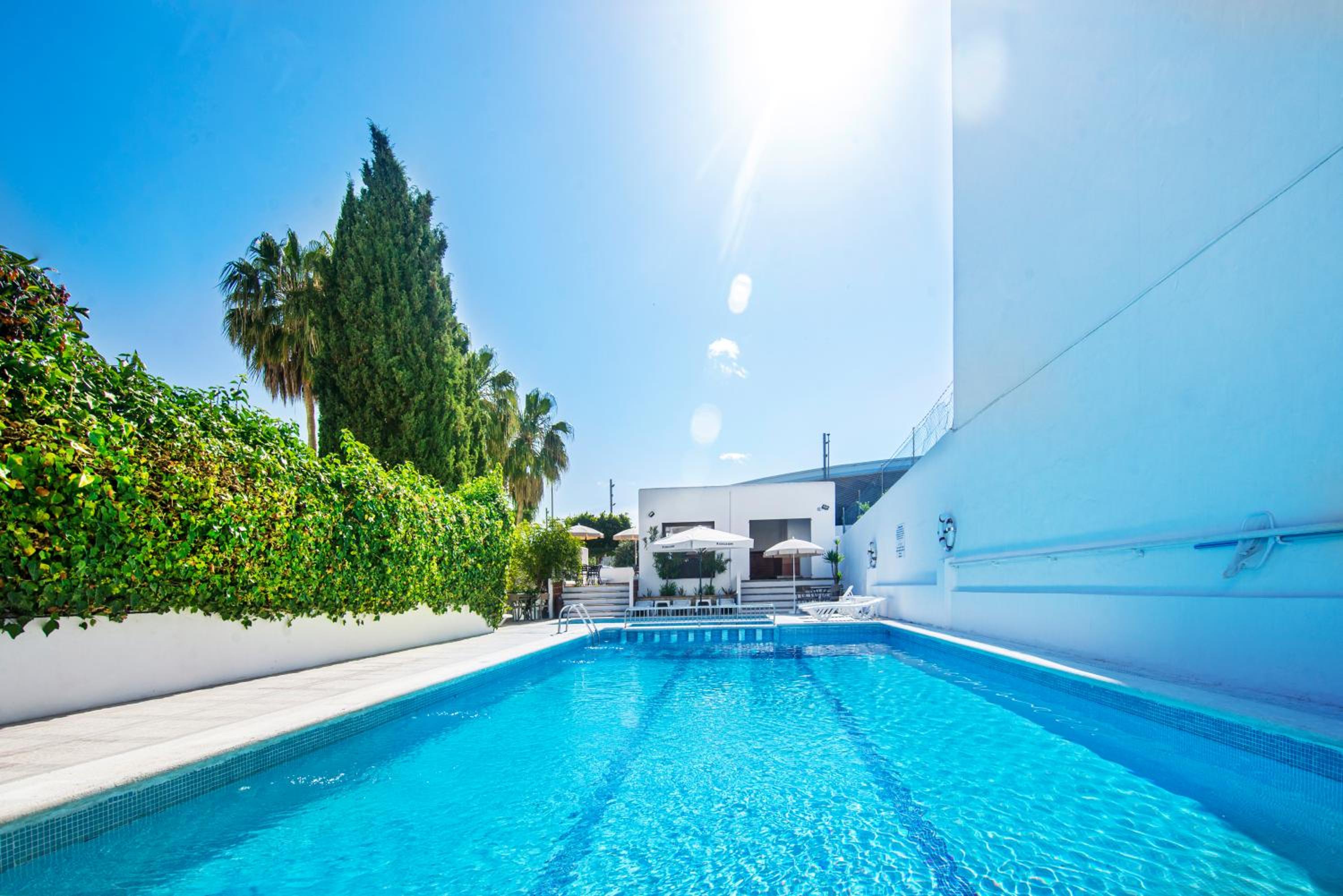 Hotel Tarba - Image 1