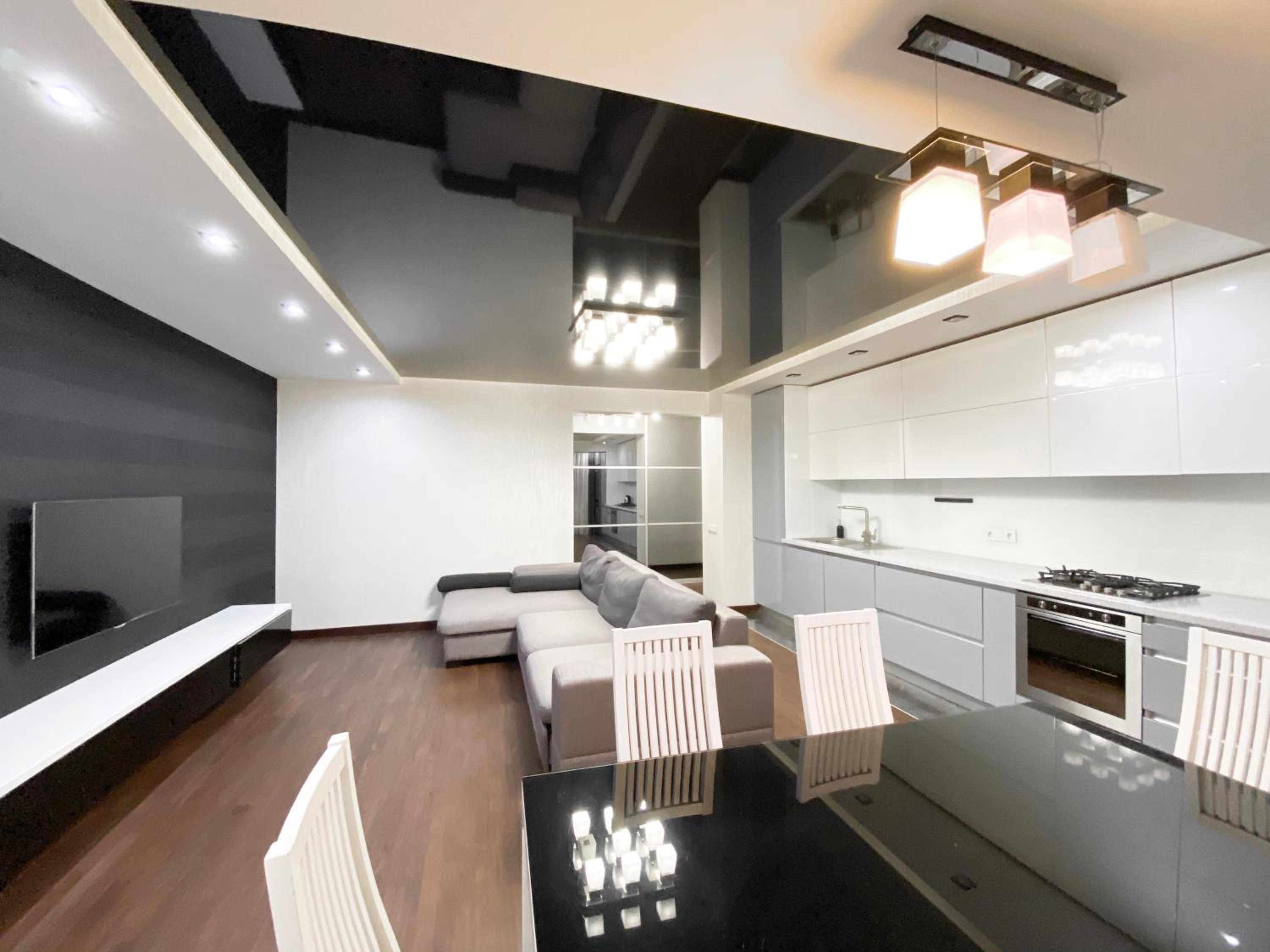 Luxury 2-bedroom river view view 3