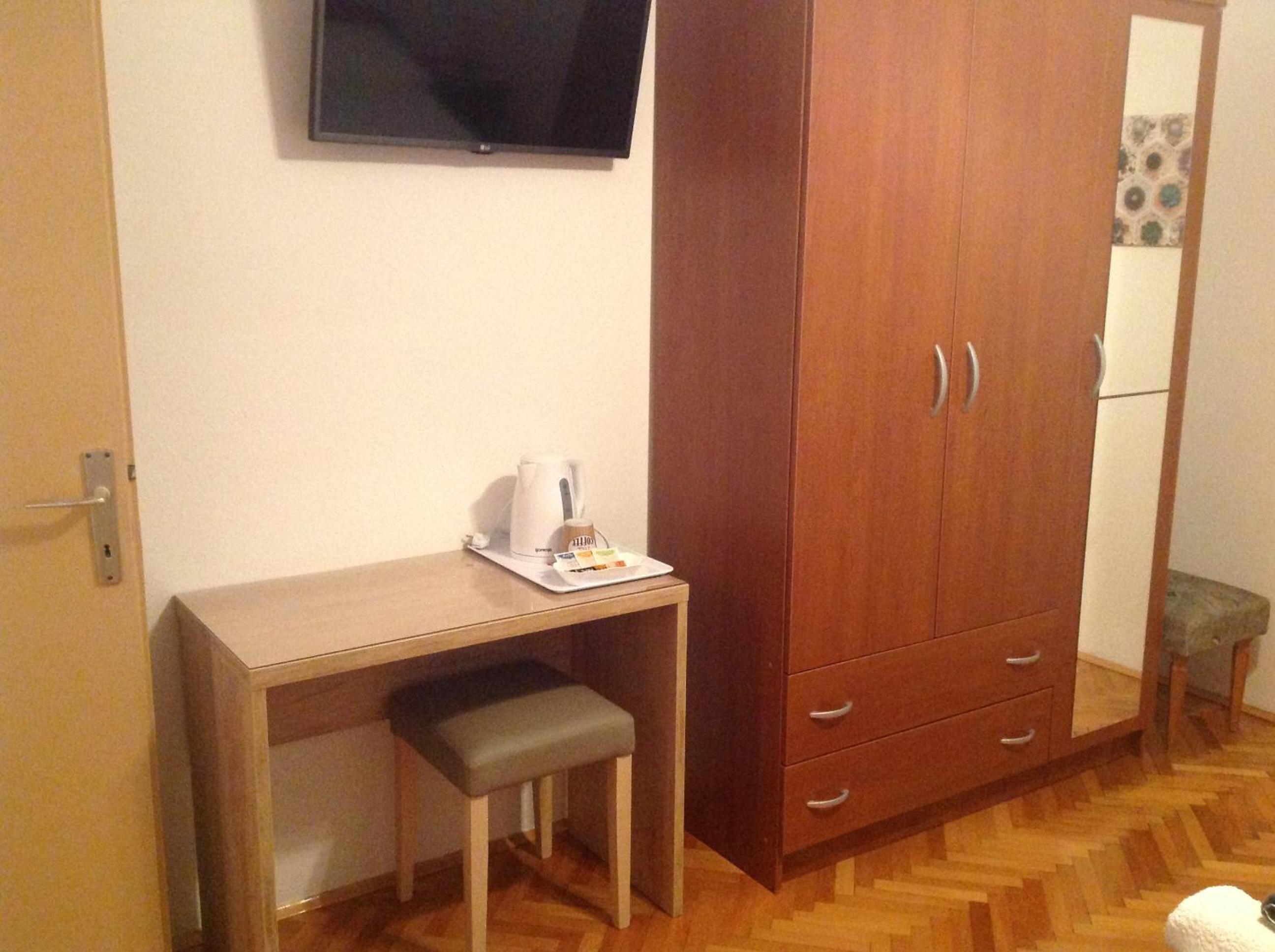 Photo 46