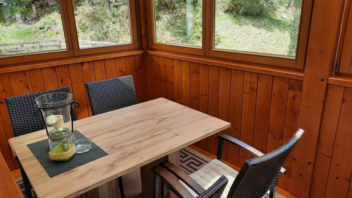 Gästehaus Almrausch, Ferienanlage mit Pool