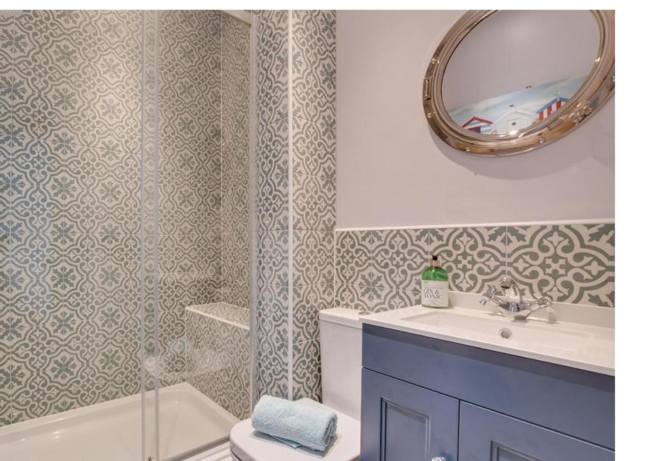 Silverwood Apartment, Whitby view 5