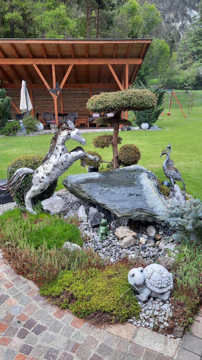 Gästehaus Almrausch, Ferienanlage mit Pool