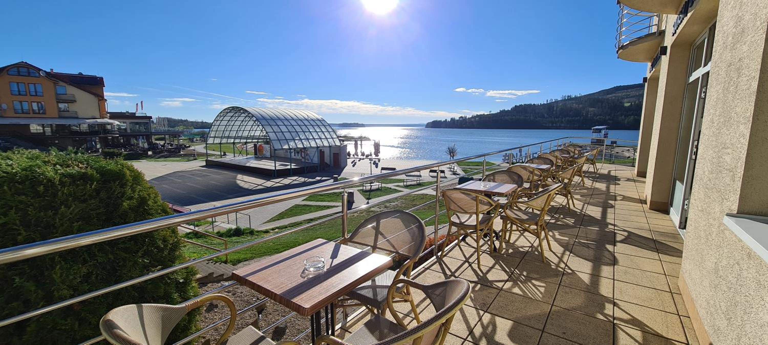 Port Club pension & restaurant view 3