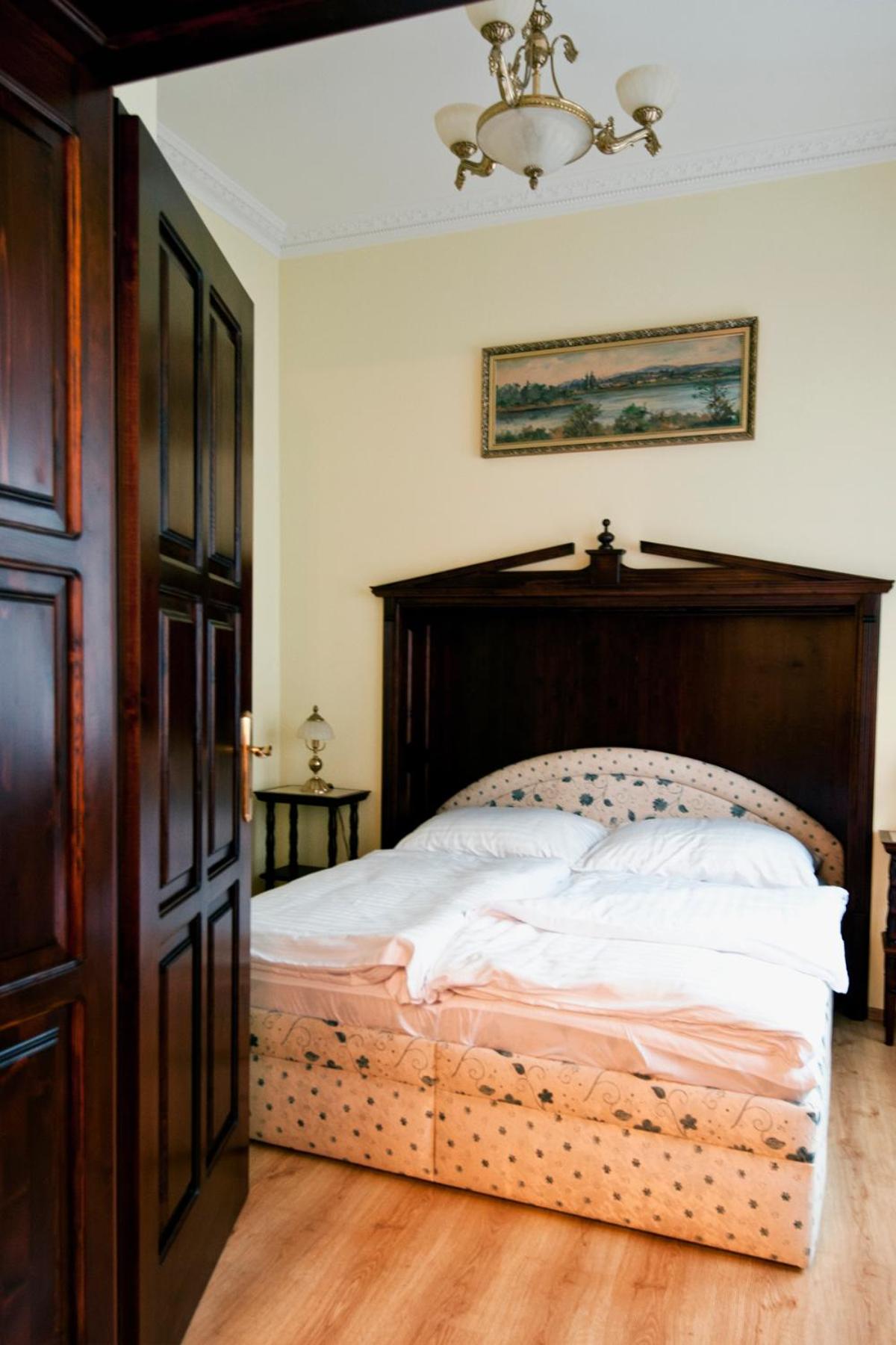 Pension Napoleon view 5