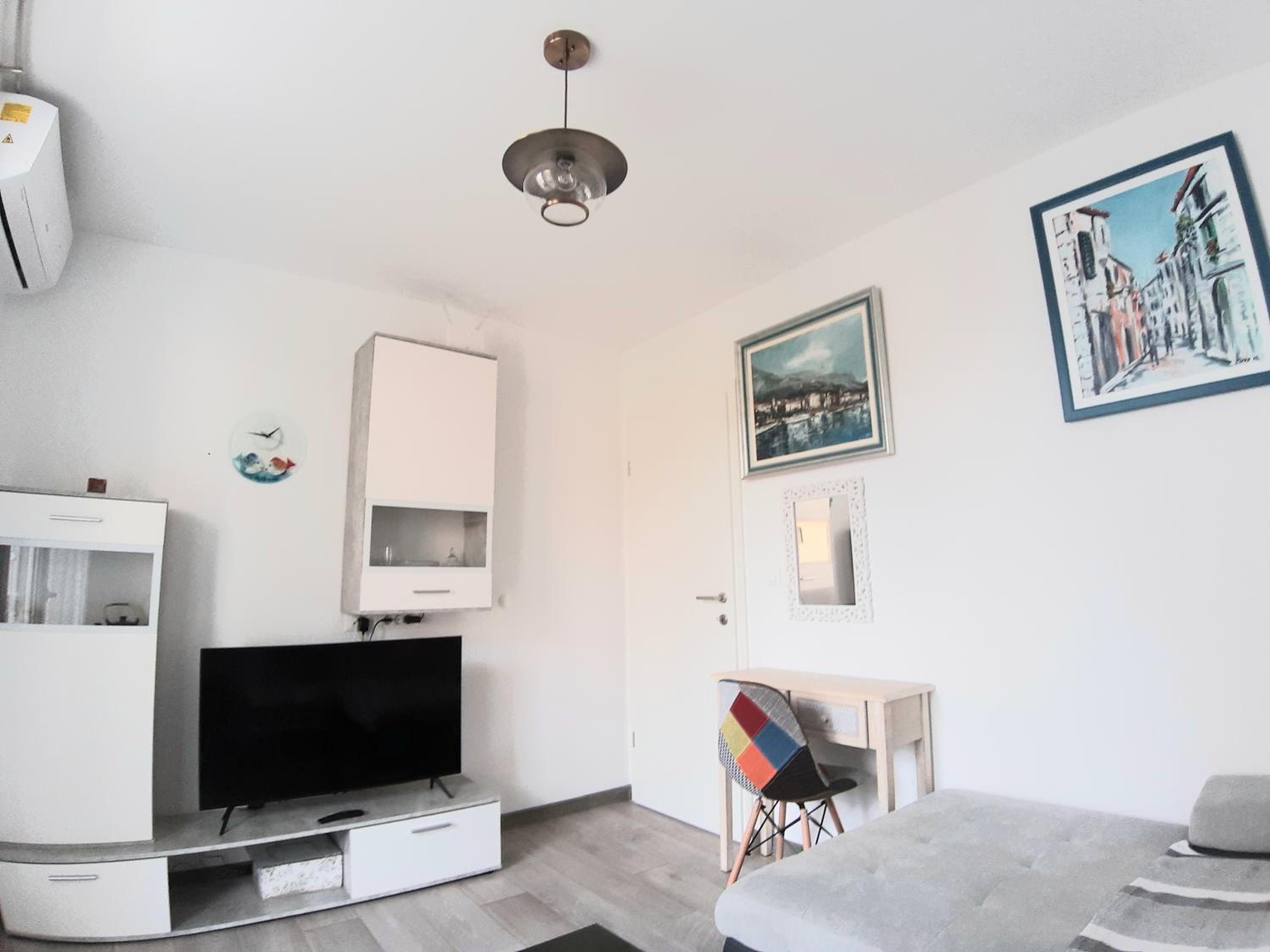 Apartment Enjoy life Makarska 2+2, center view 5