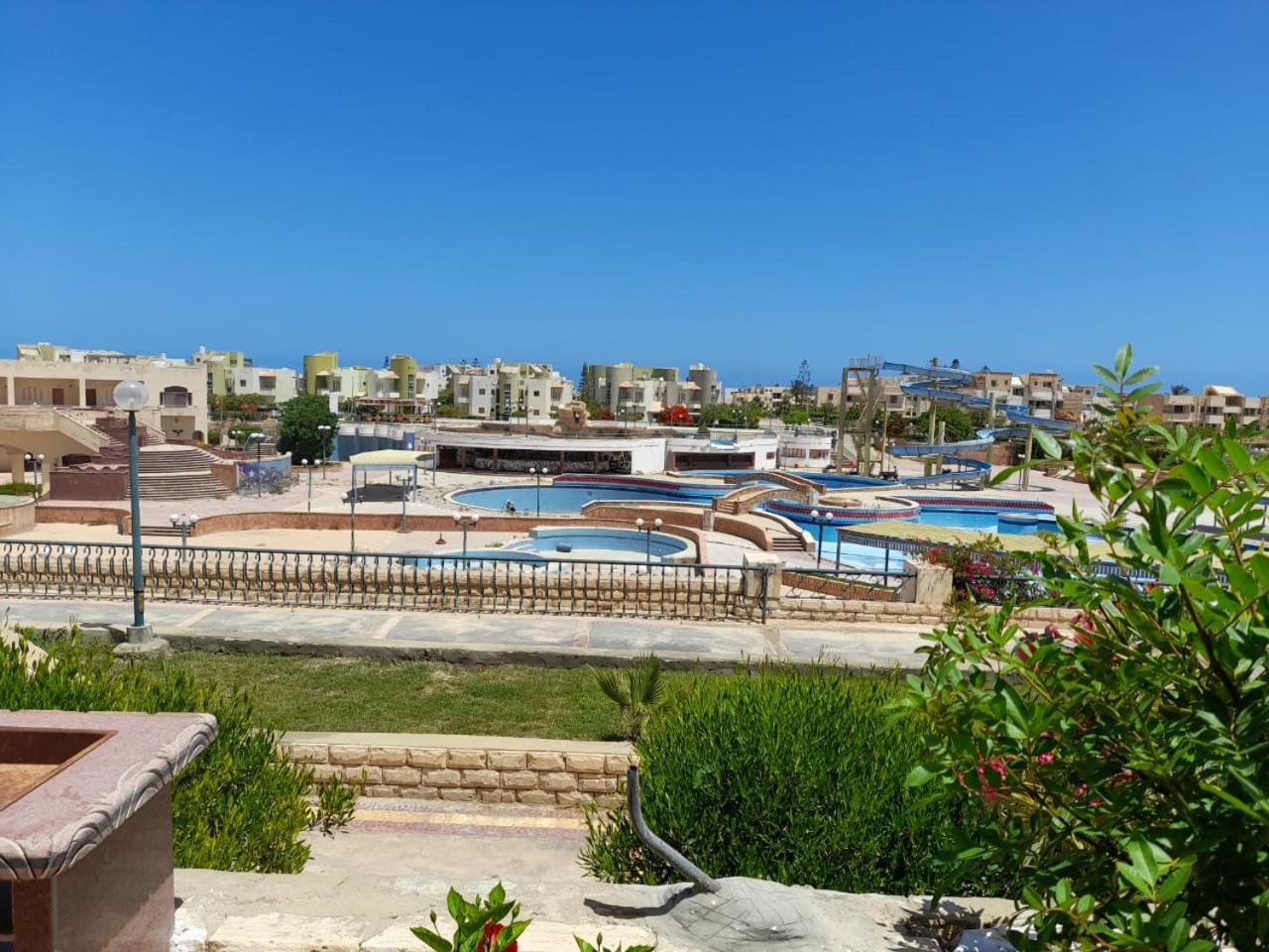 chalet1 ch21 with a wonderful view 2 bed rooms terrace and garden green beach view 2