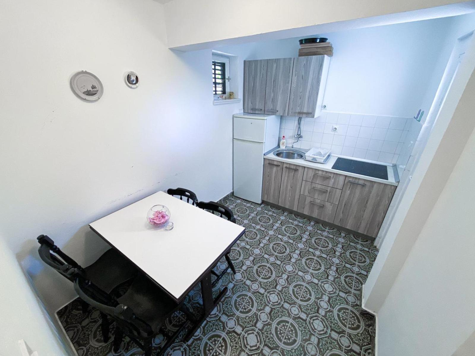 Photo 70