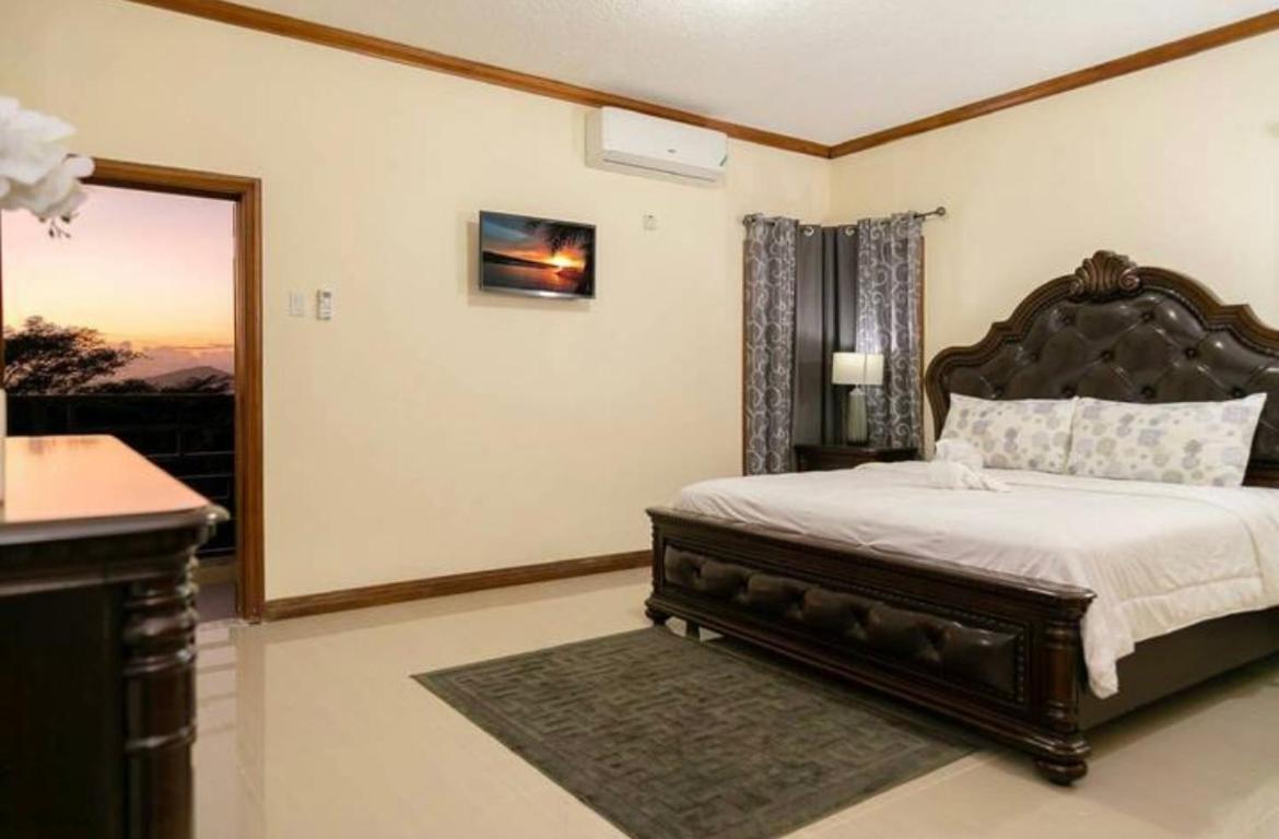 Penthouse Apartment @ Malachi view 4