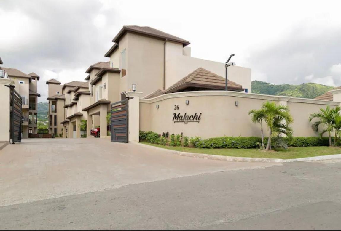 Penthouse Apartment @ Malachi view 2