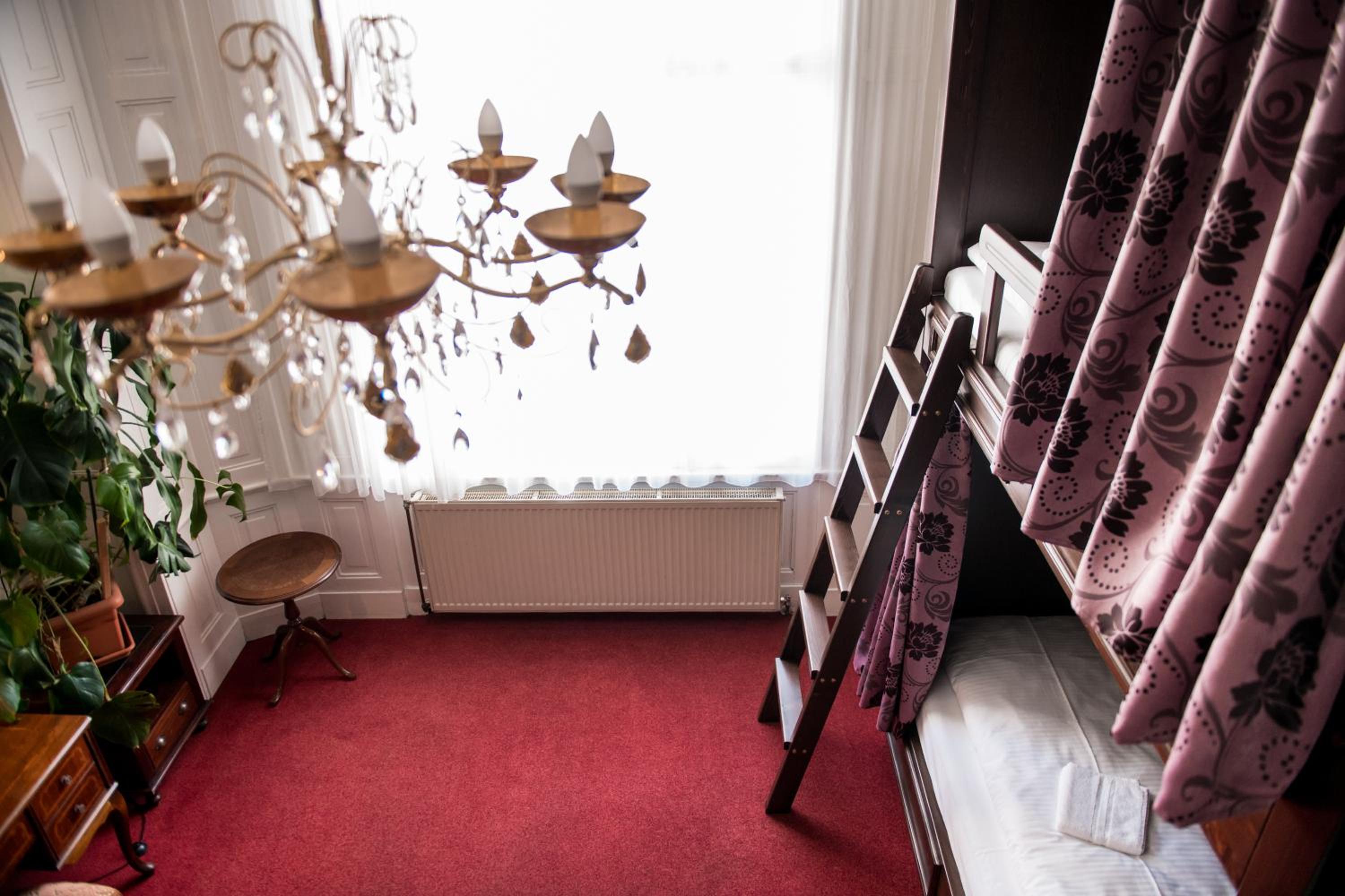 Vienna Boutique - Premium Hostel